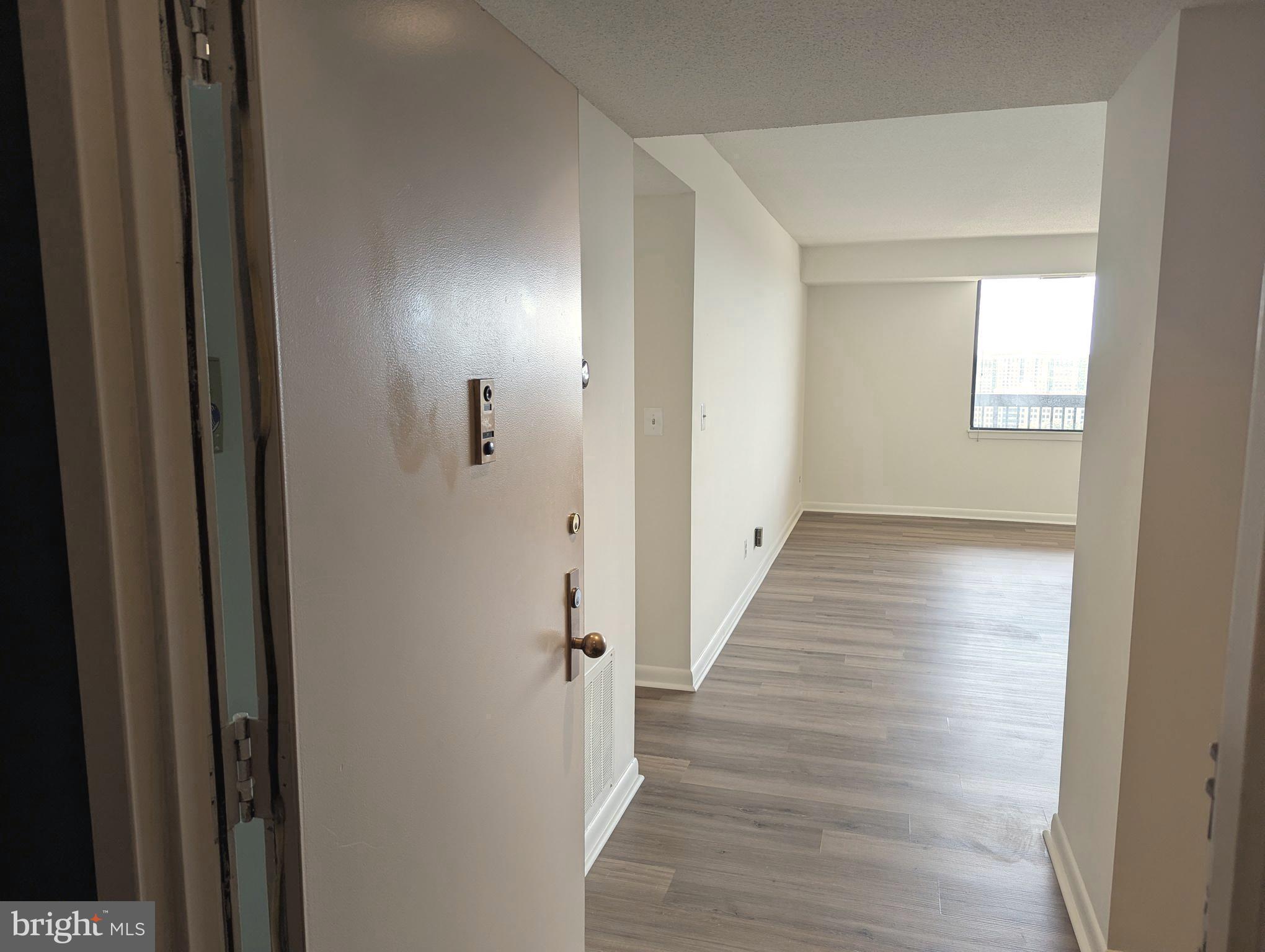 SKYLINE HOUSE - Residential Lease