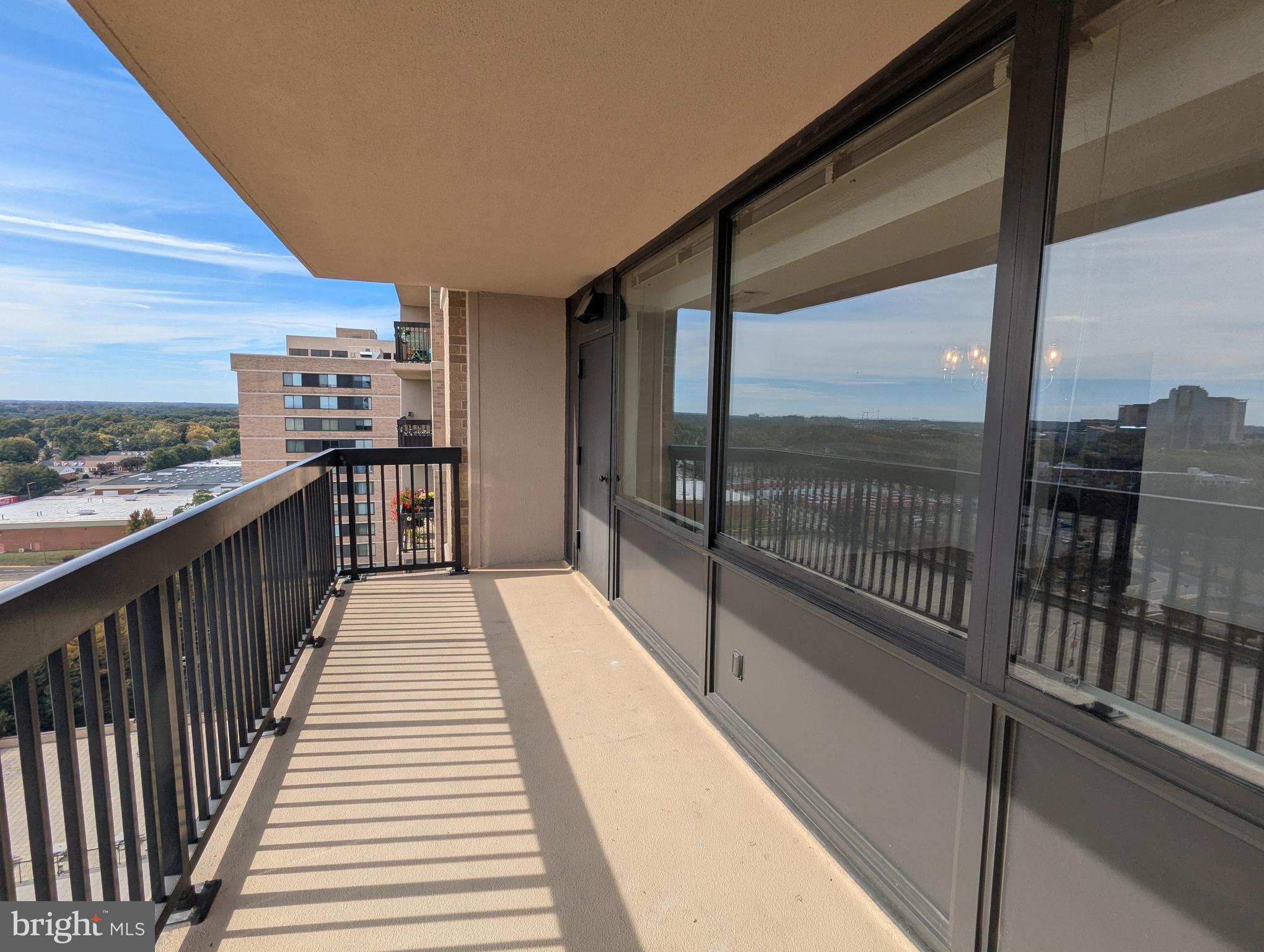 SKYLINE HOUSE - Residential Lease