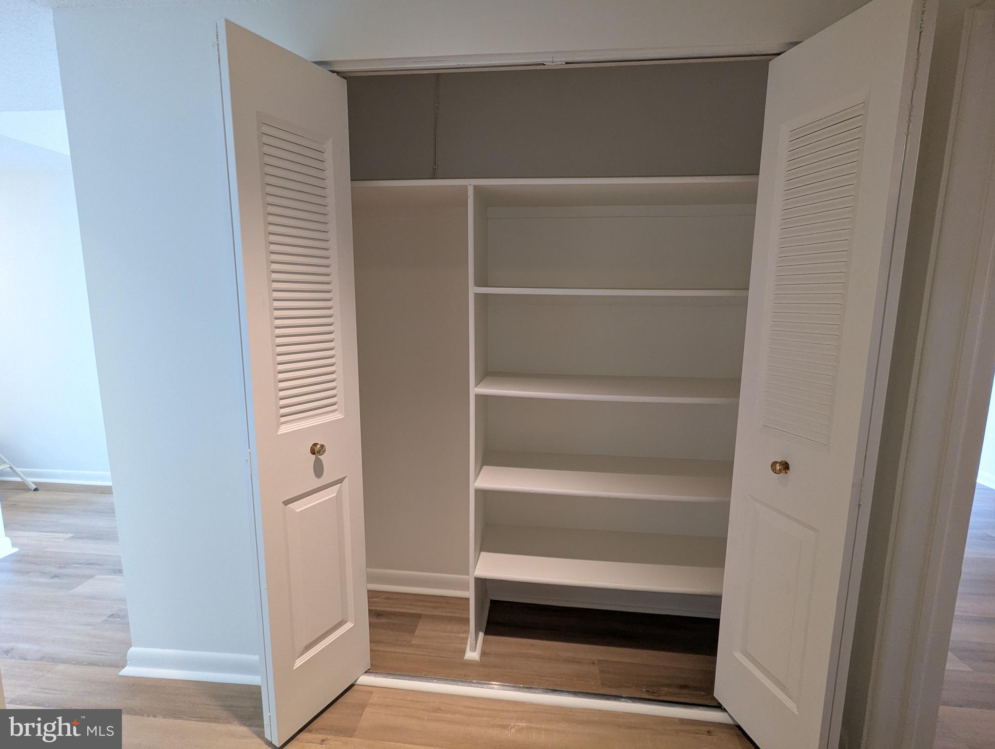 SKYLINE HOUSE - Residential Lease