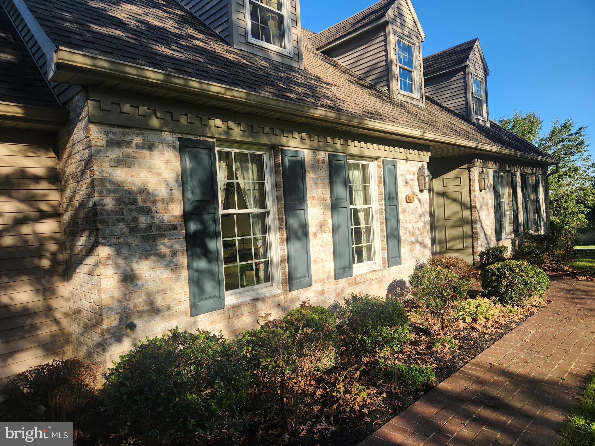 247 YUMMERDALL ROAD