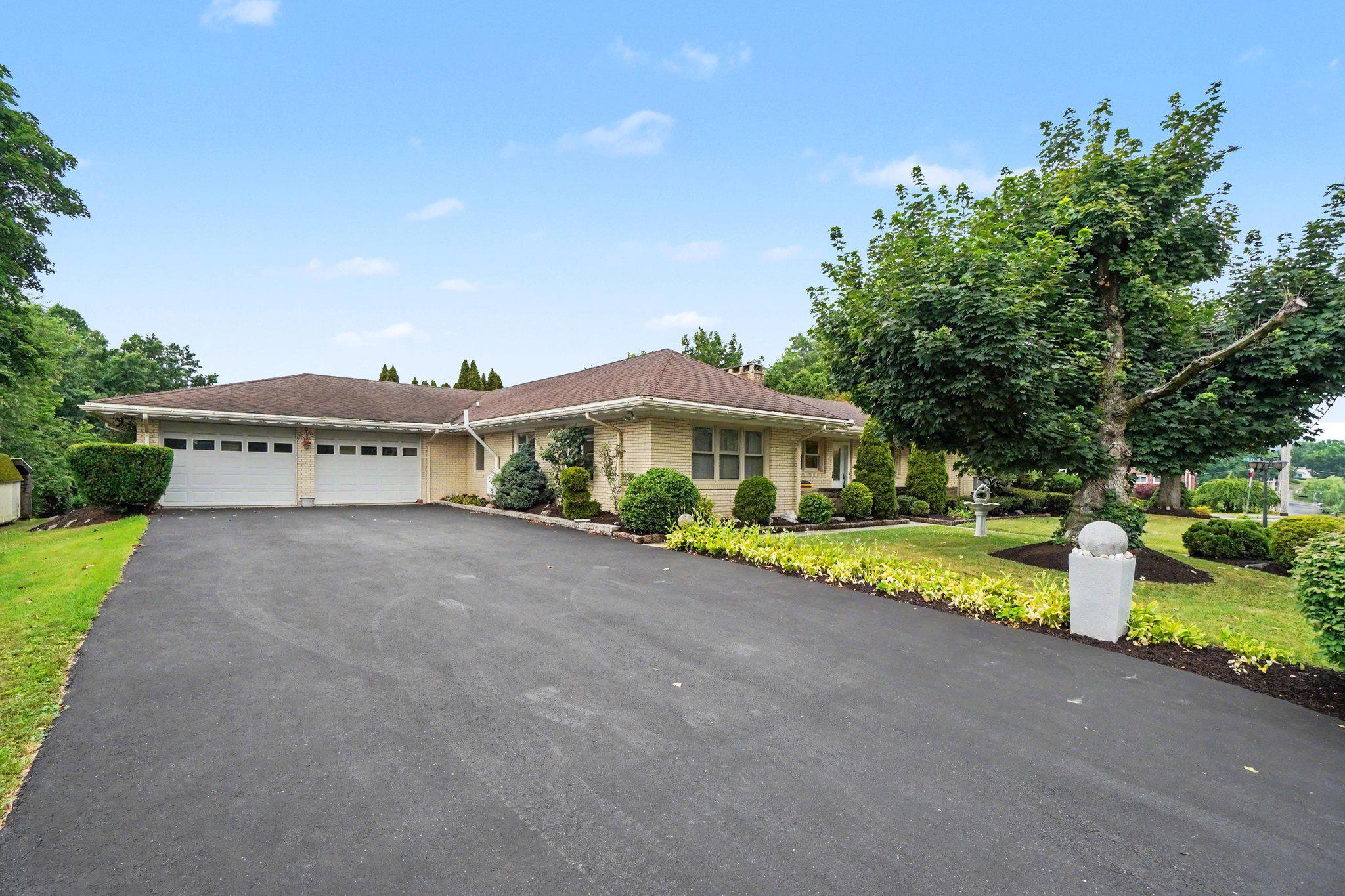 500 HILLCROFT