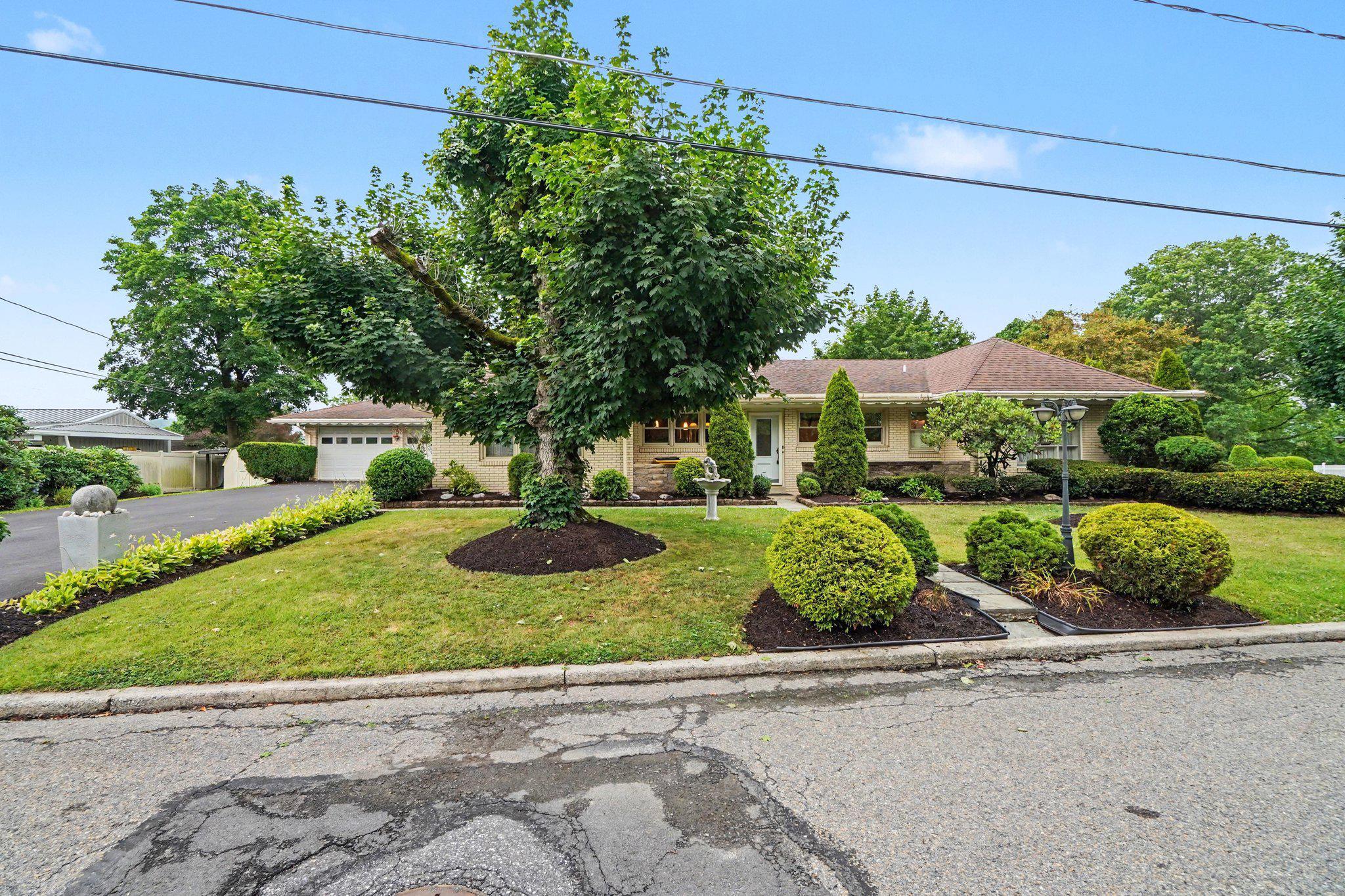 500 HILLCROFT