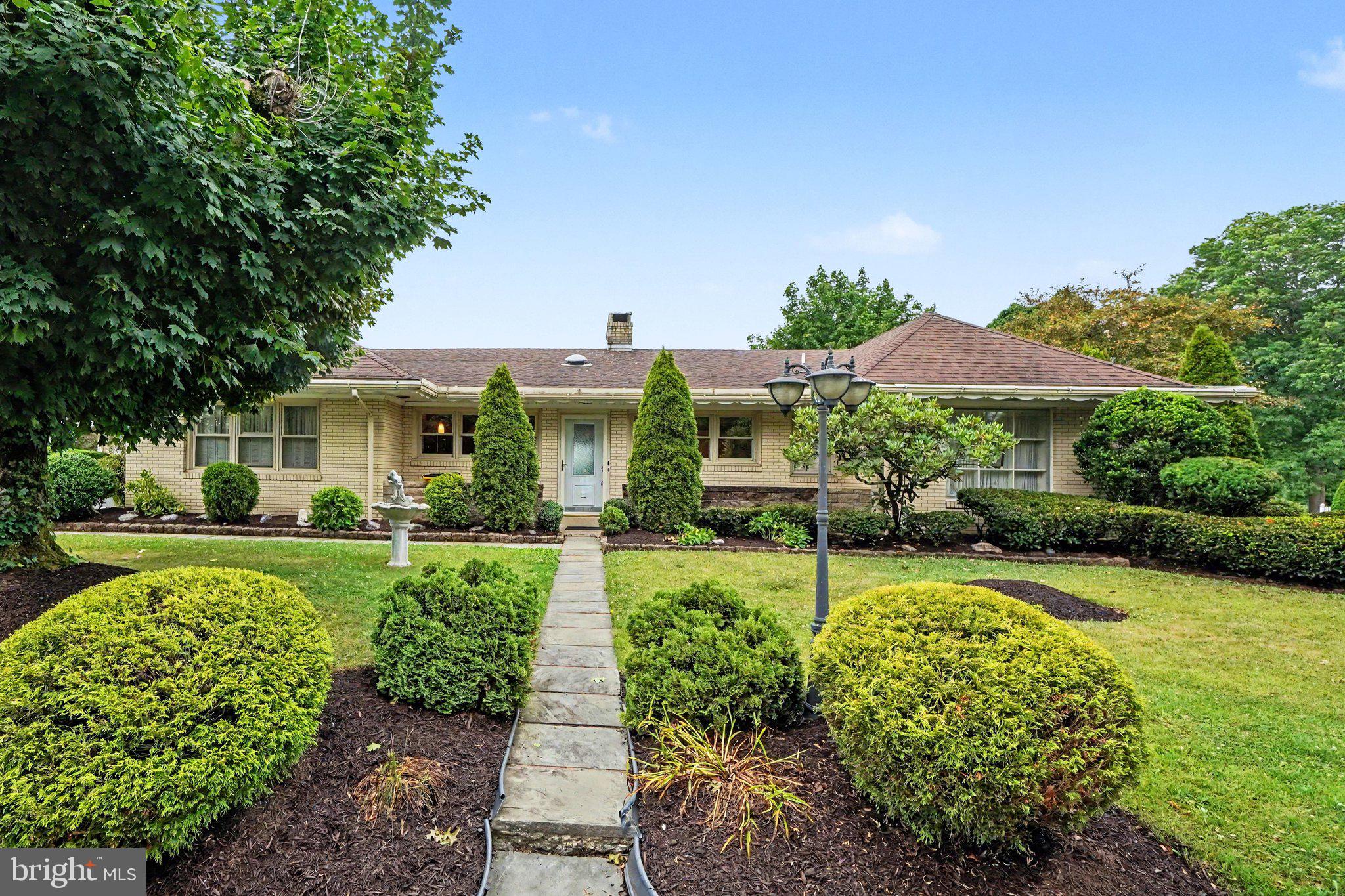 500 HILLCROFT