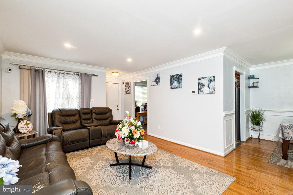 CLUBSIDE - Residential