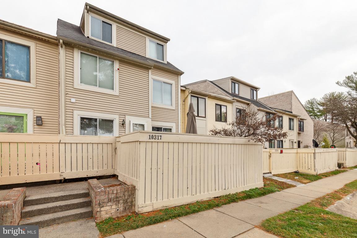 CLUBSIDE - Residential