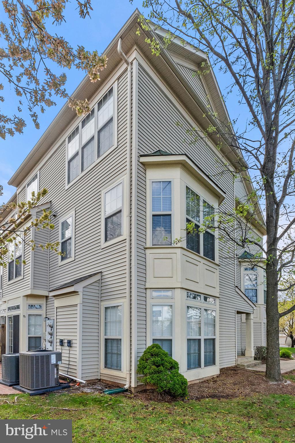 POTOMAC LAKES - Residential