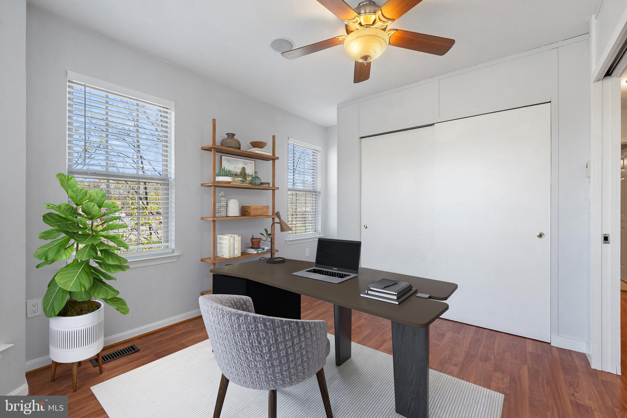 POTOMAC LAKES - Residential