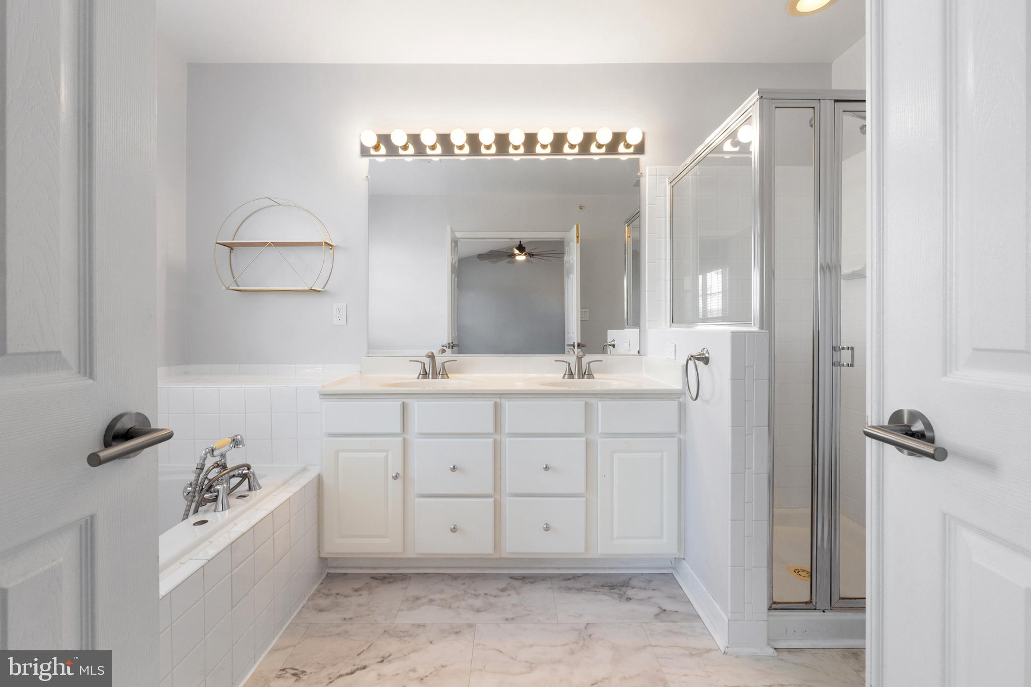 POTOMAC LAKES - Residential