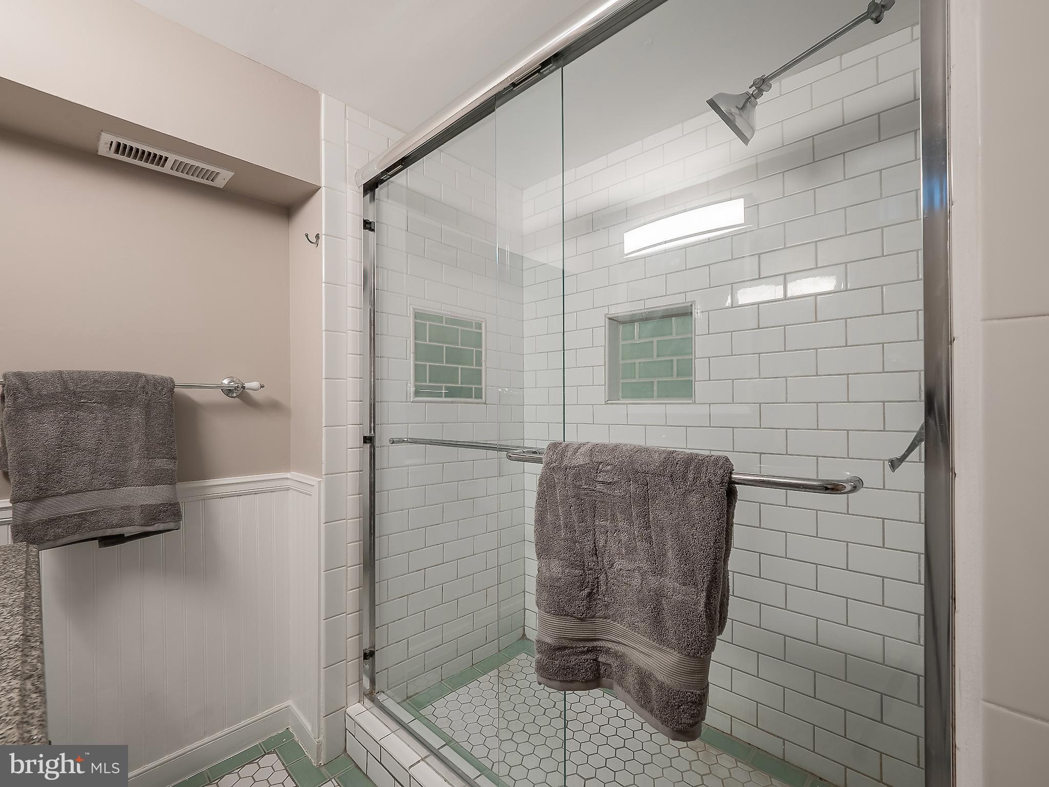 VEIRS MILL VILLAGE - Residential