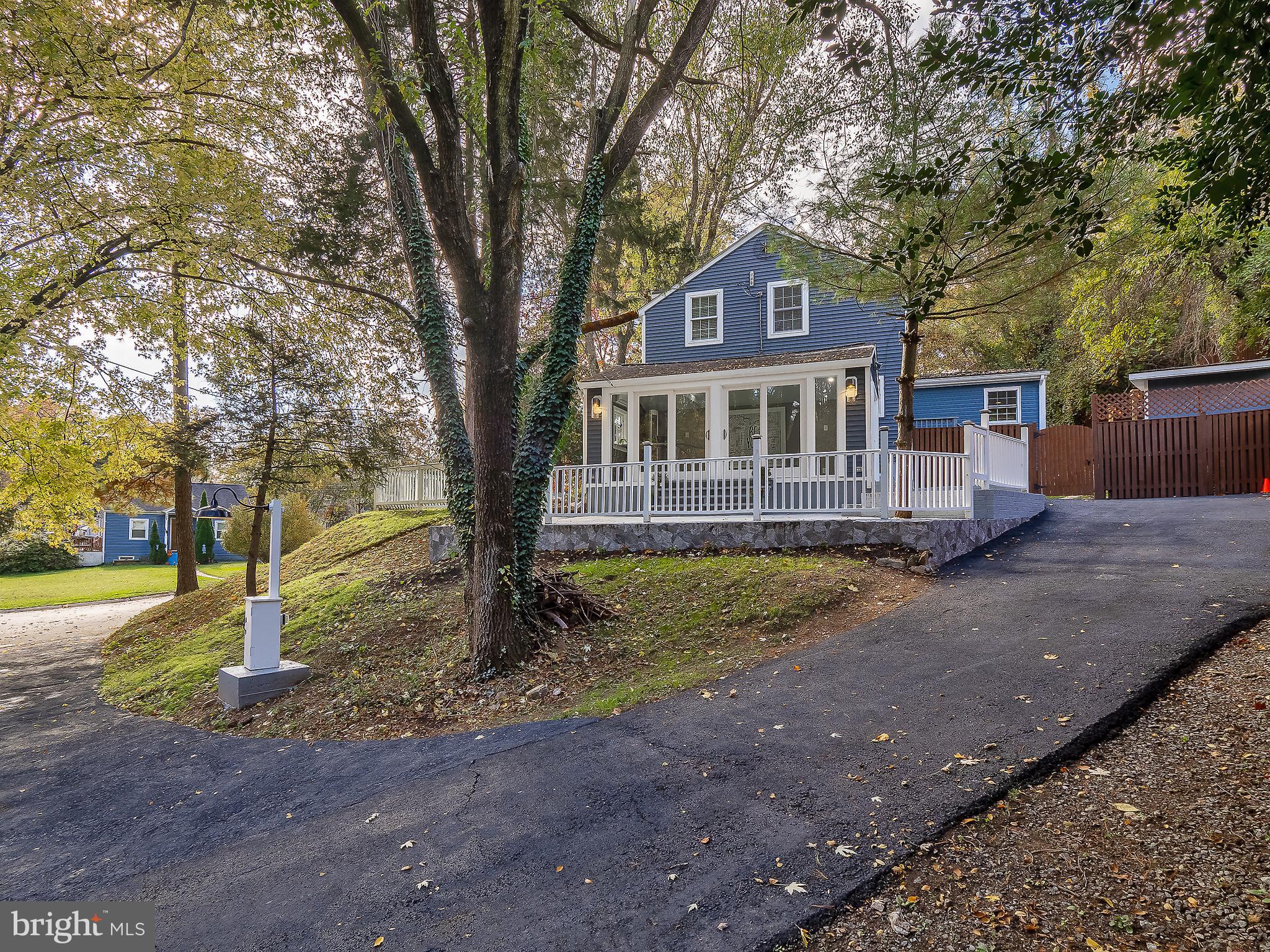 VEIRS MILL VILLAGE - Residential