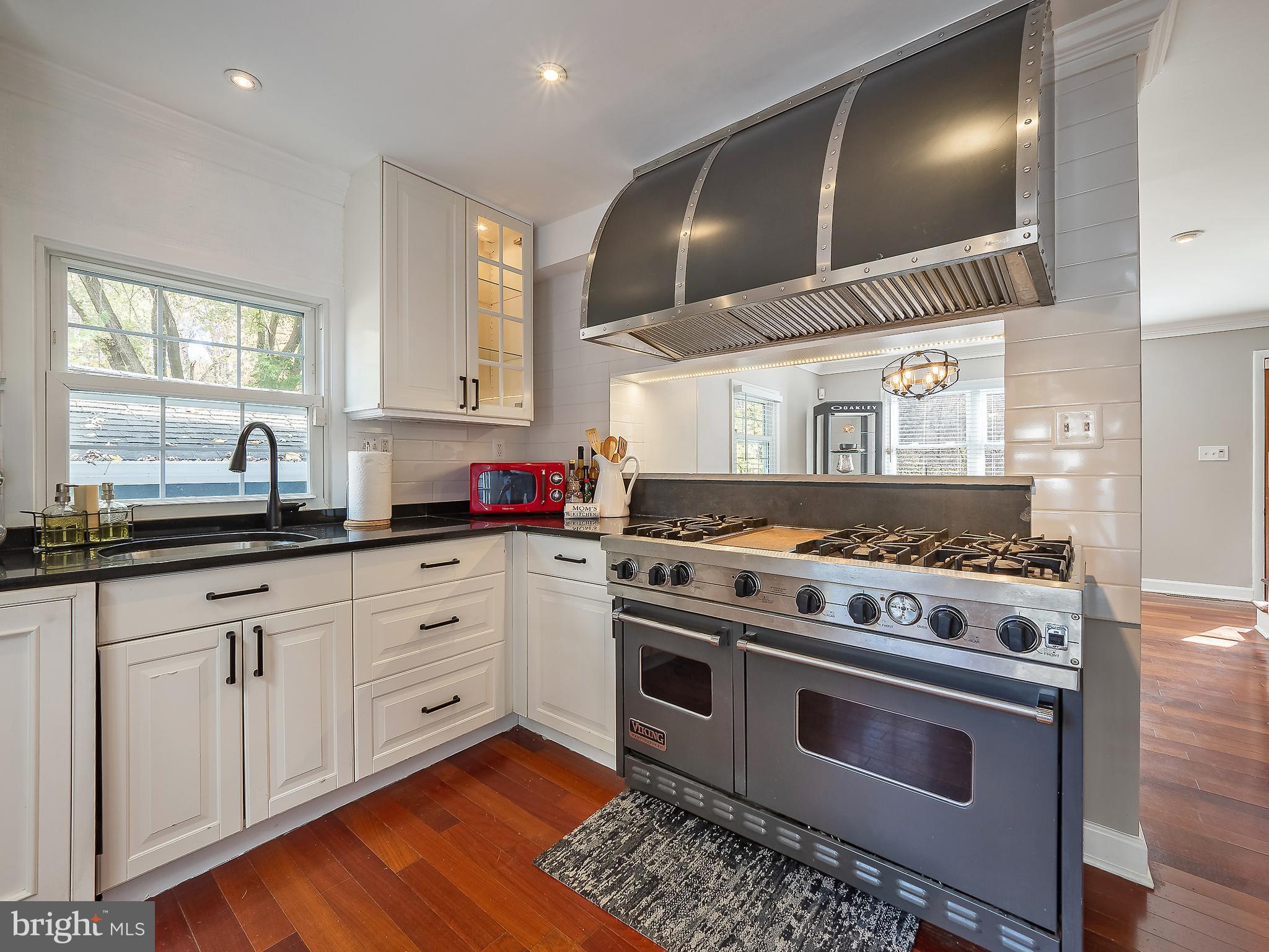 VEIRS MILL VILLAGE - Residential