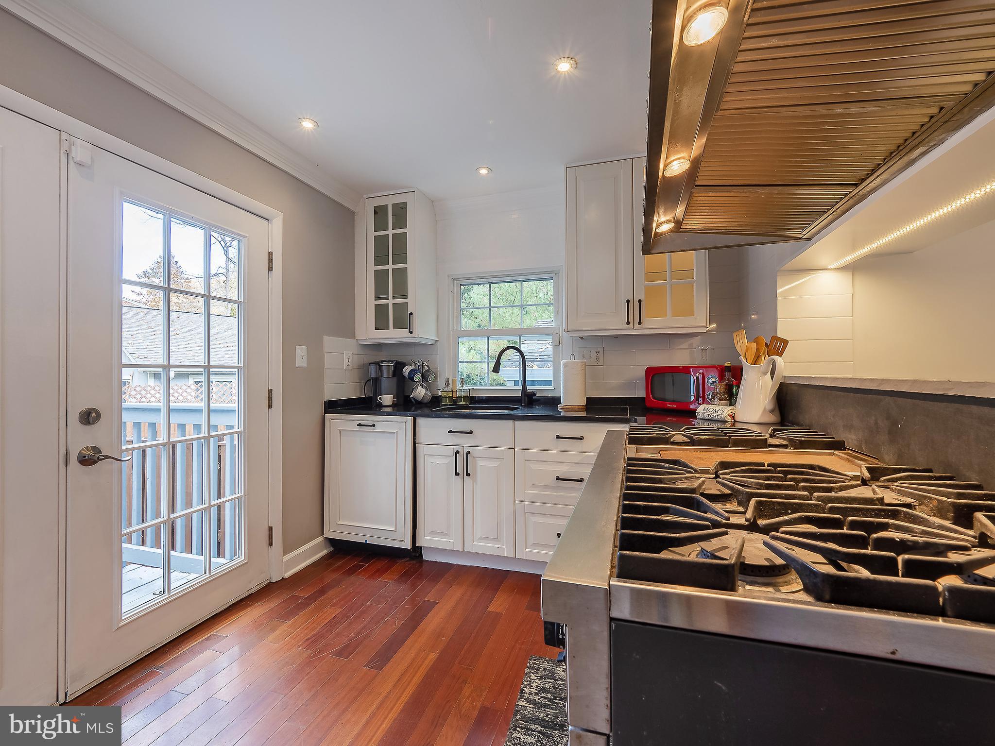 VEIRS MILL VILLAGE - Residential