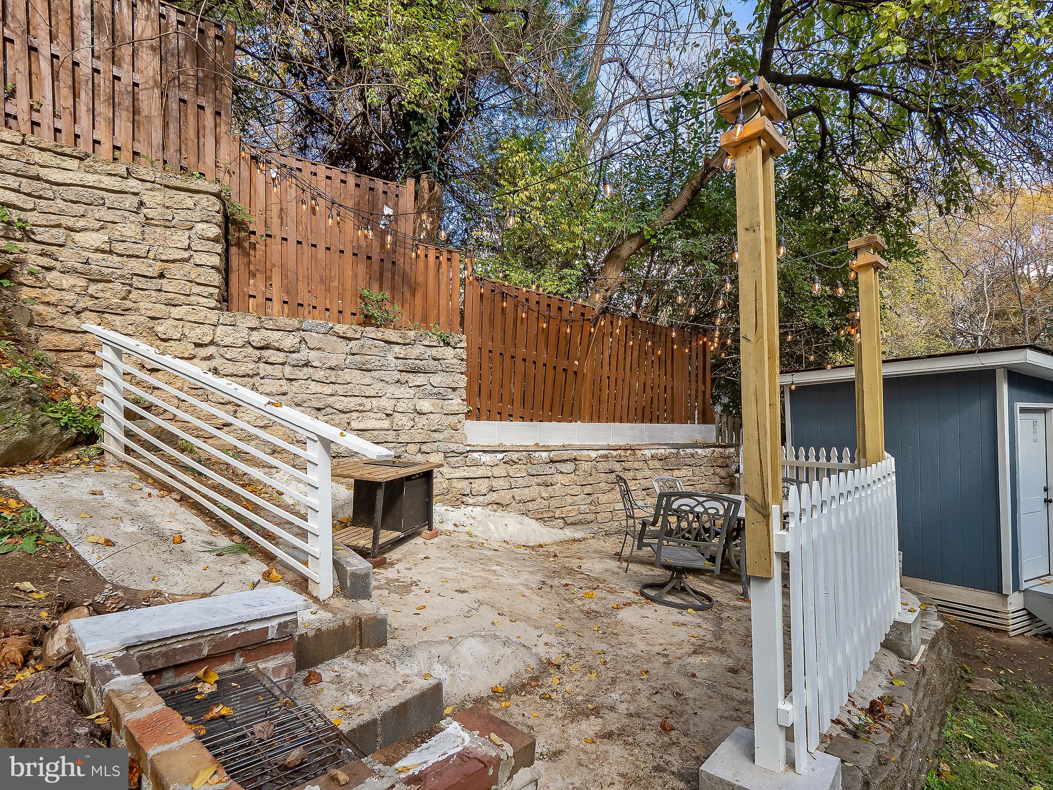 VEIRS MILL VILLAGE - Residential