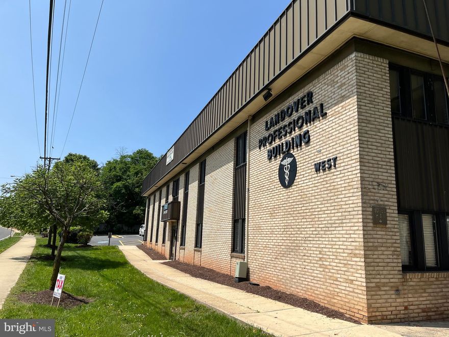 2 properties with 63 units of offices on 1.4 acres. Excellent redevelopment site.
Storage, warehouse, etc. The zoning is commercial CGO.