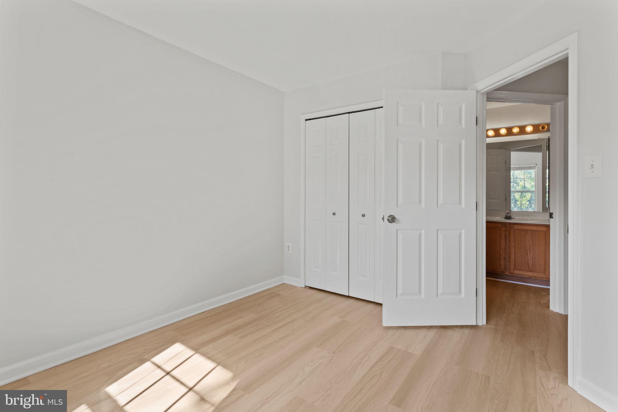 VILLAGES OF URBANA - Residential Lease