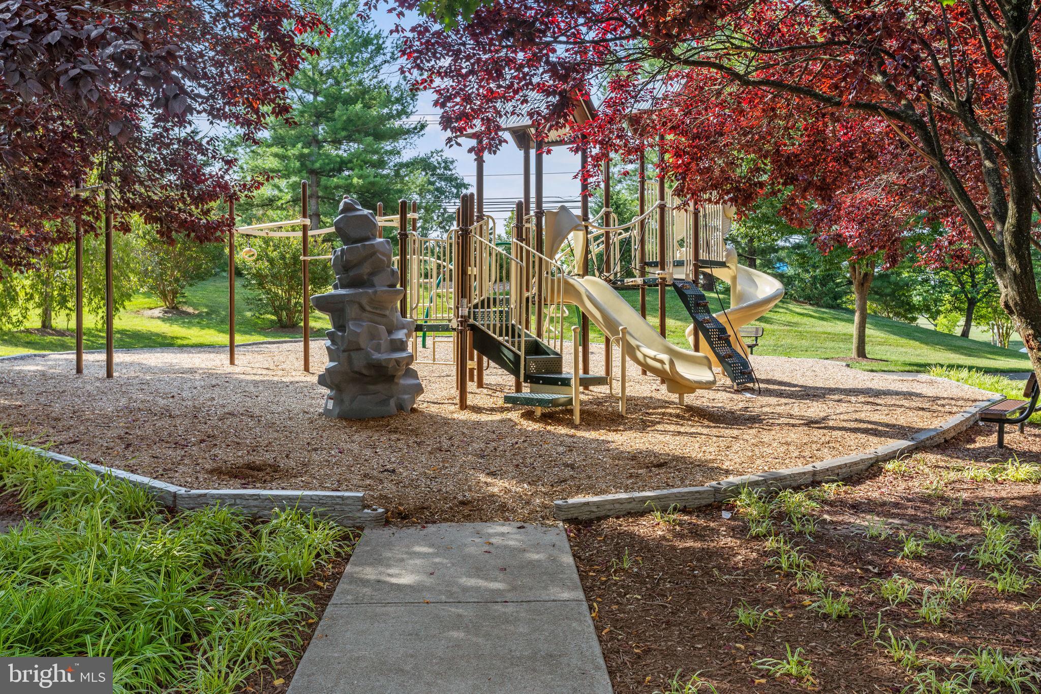 VILLAGES OF URBANA - Residential Lease