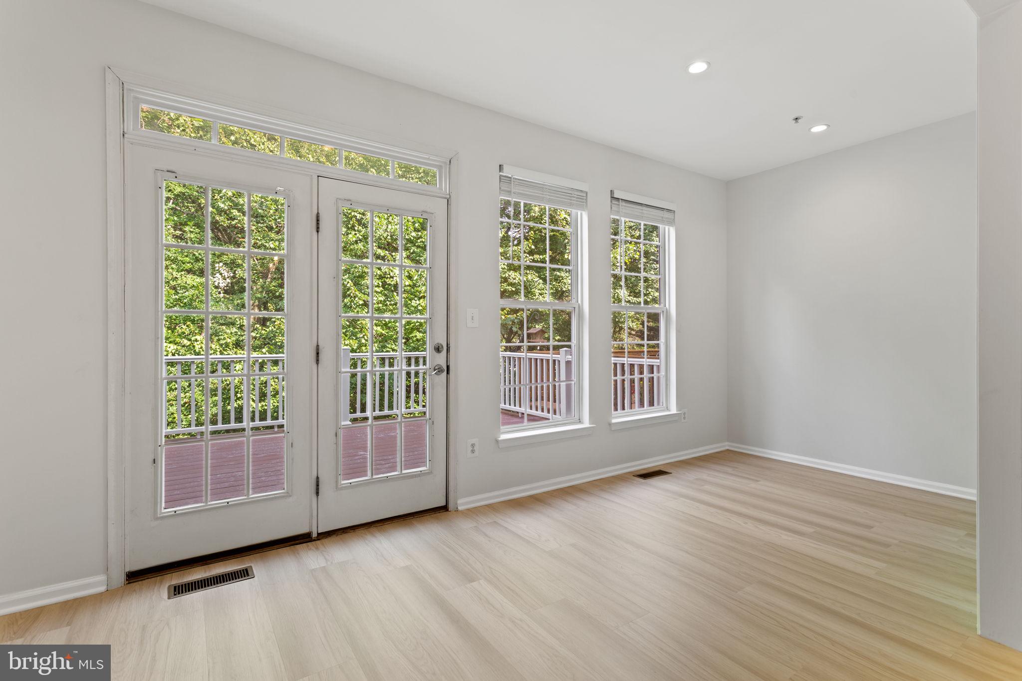 VILLAGES OF URBANA - Residential Lease