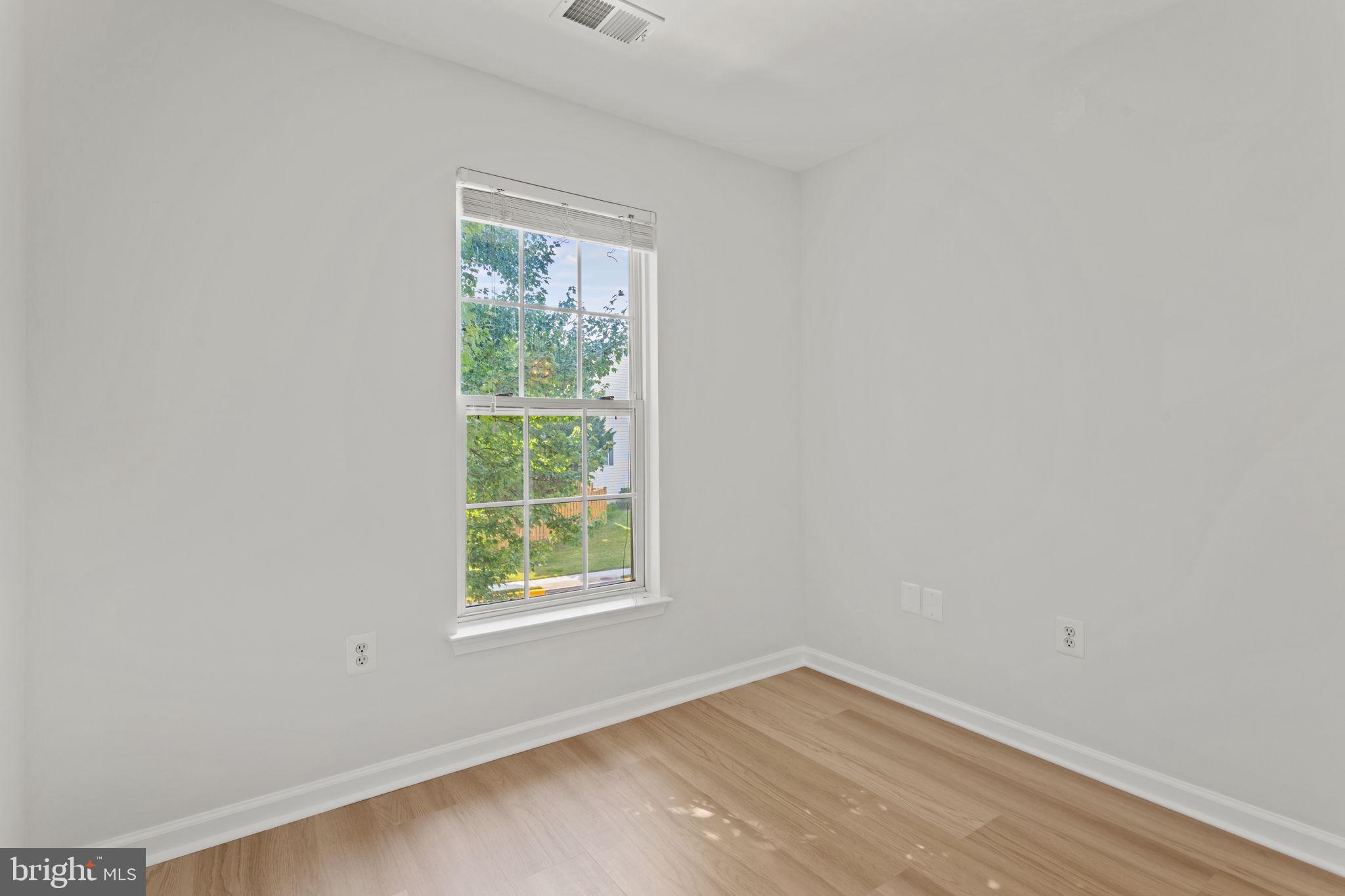 VILLAGES OF URBANA - Residential Lease