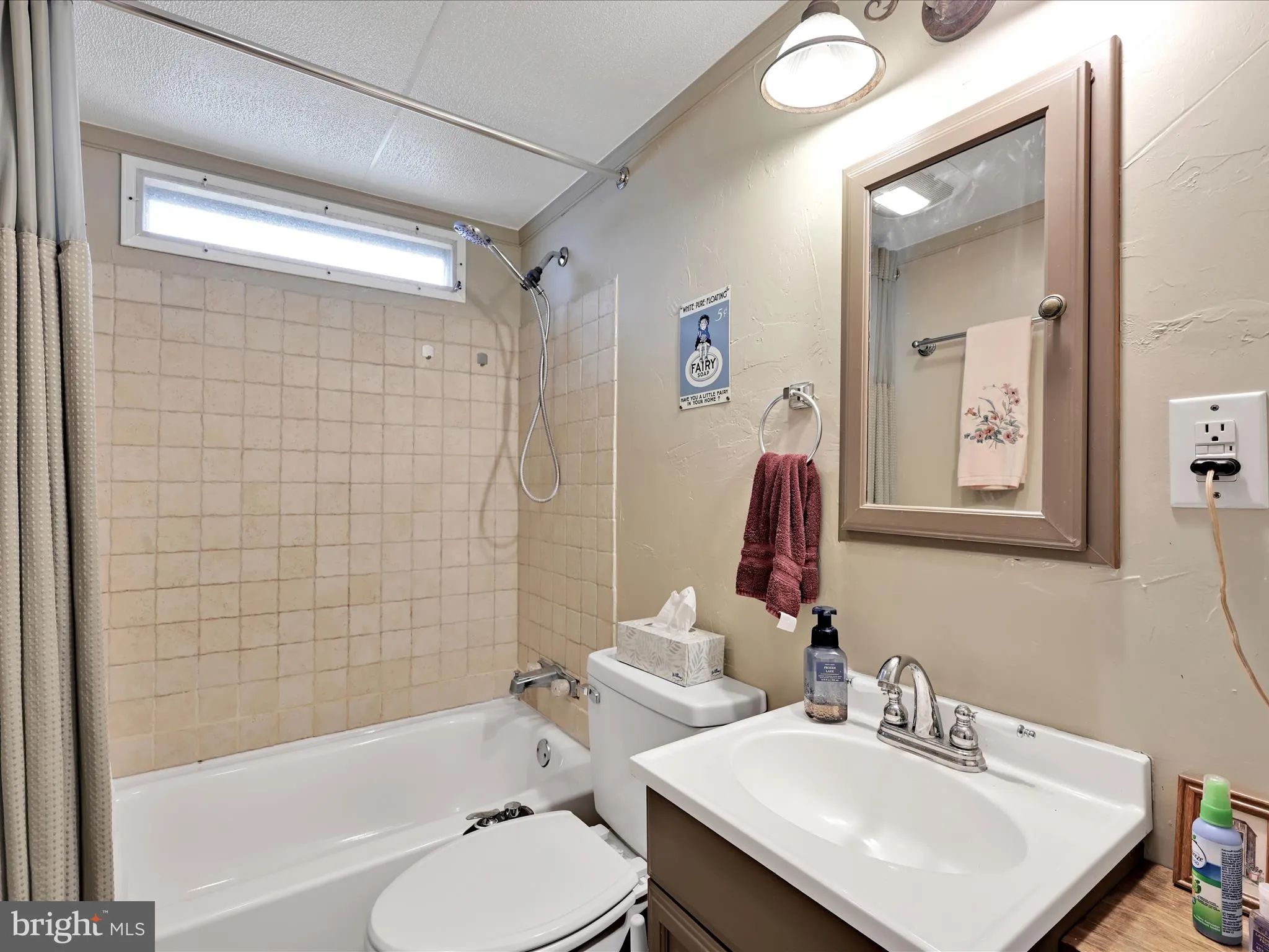 Dover, Pennsylvania 17315, United States, 2 Bedrooms Bedrooms, ,2 BathroomsBathrooms,Residential,Pending,125117