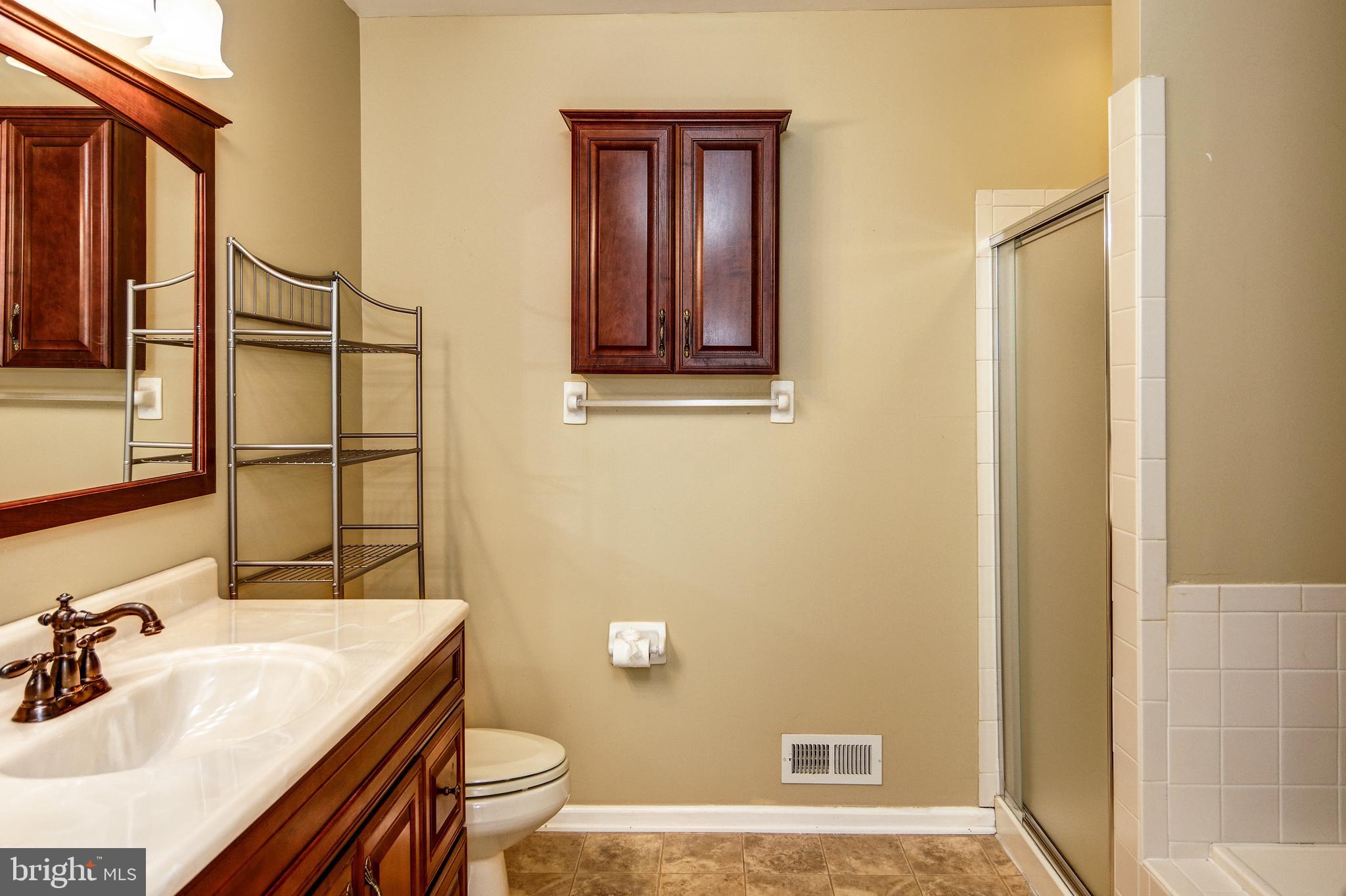 THE LAKES - Residential Lease