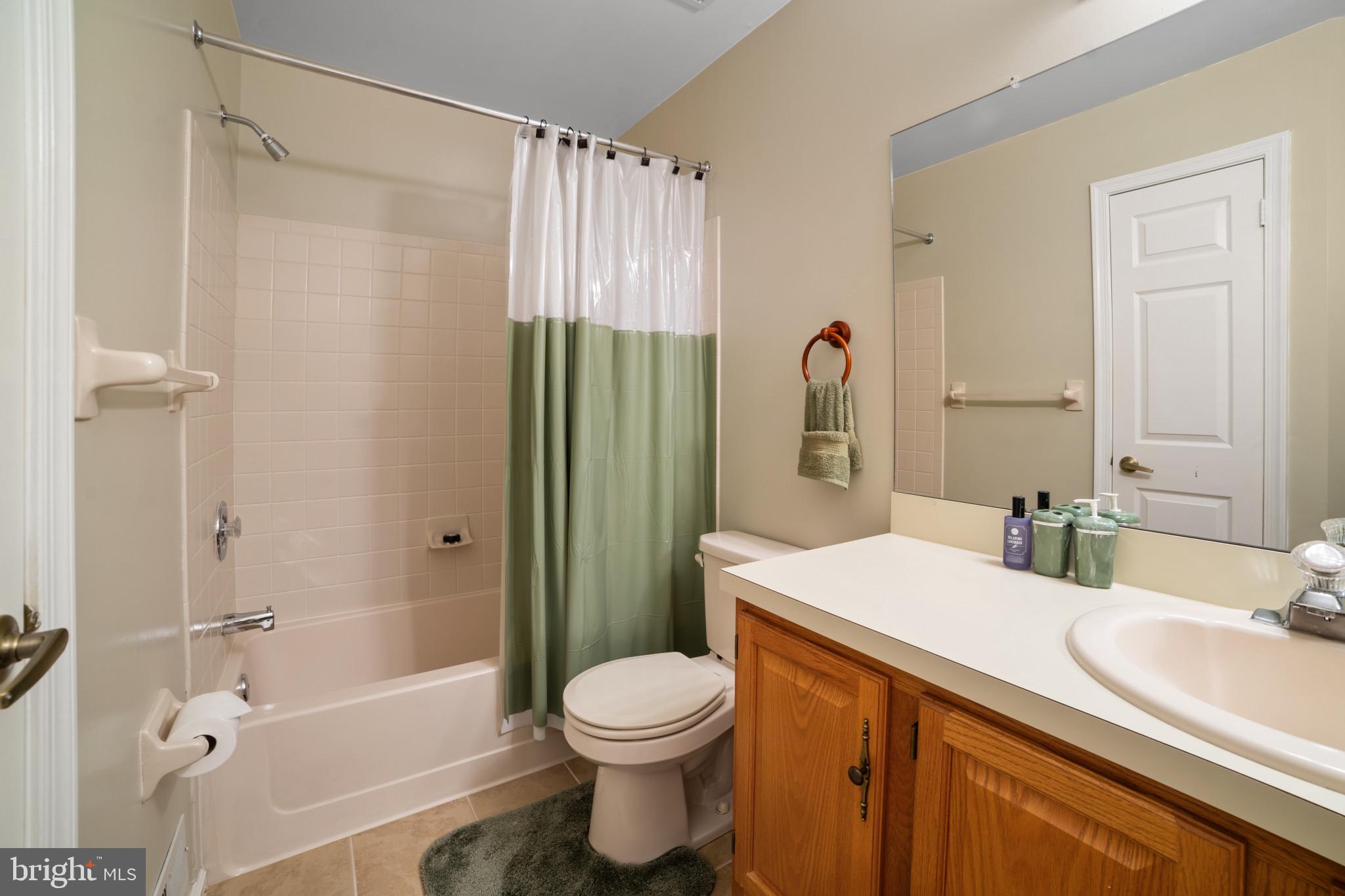 THE LAKES - Residential Lease