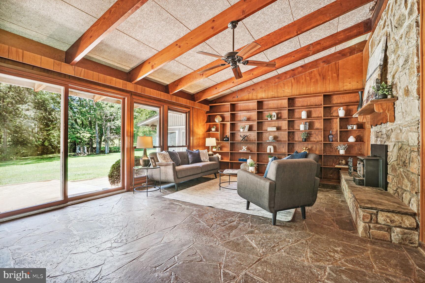 WALNUT ACRES - Residential