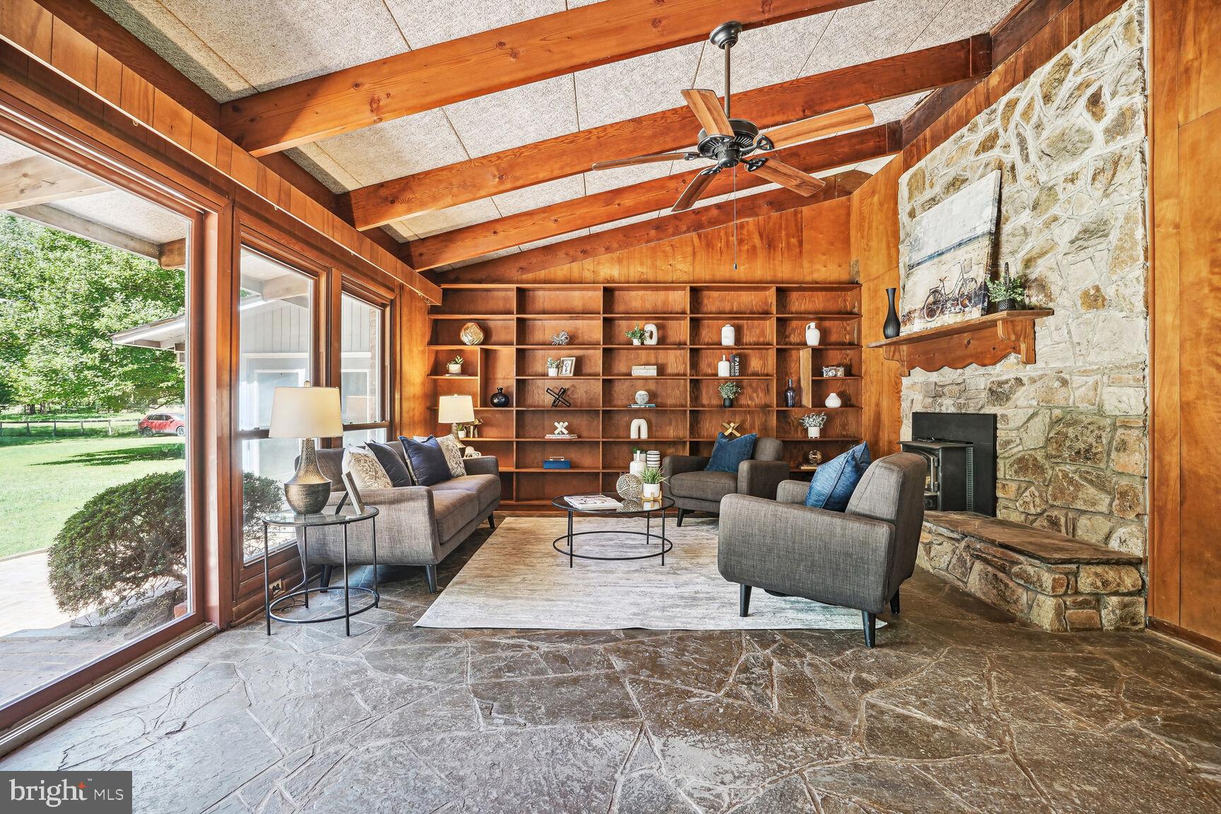 WALNUT ACRES - Residential