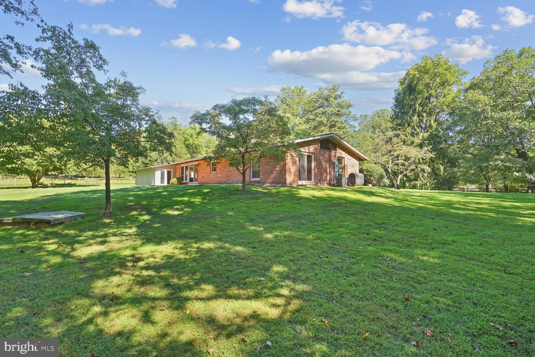 WALNUT ACRES - Residential