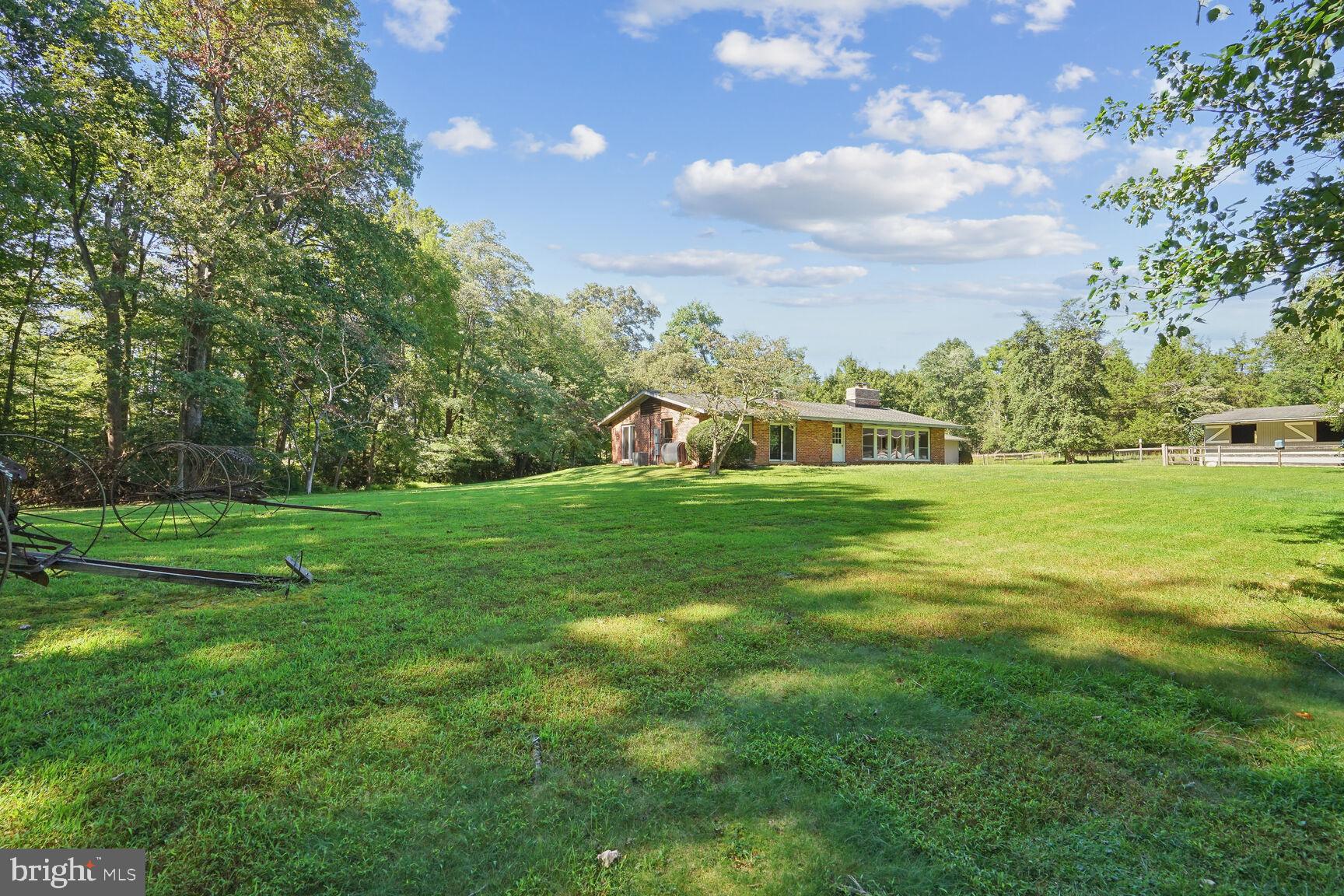 WALNUT ACRES - Residential