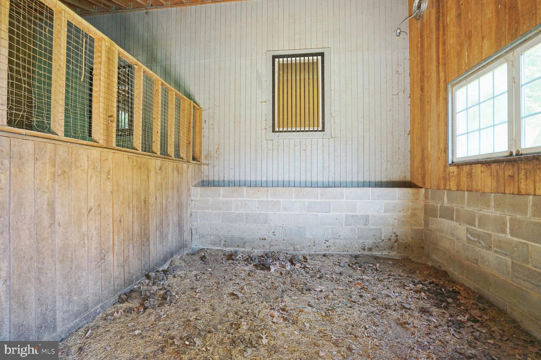 WALNUT ACRES - Residential