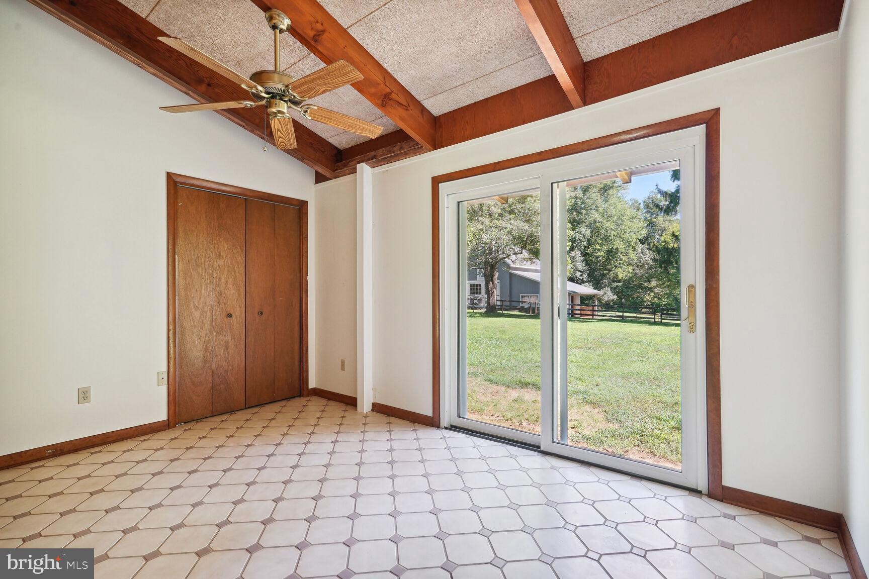 WALNUT ACRES - Residential