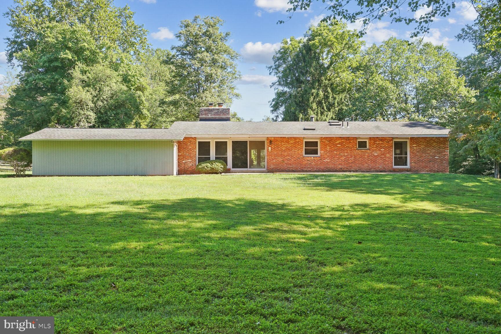 WALNUT ACRES - Residential