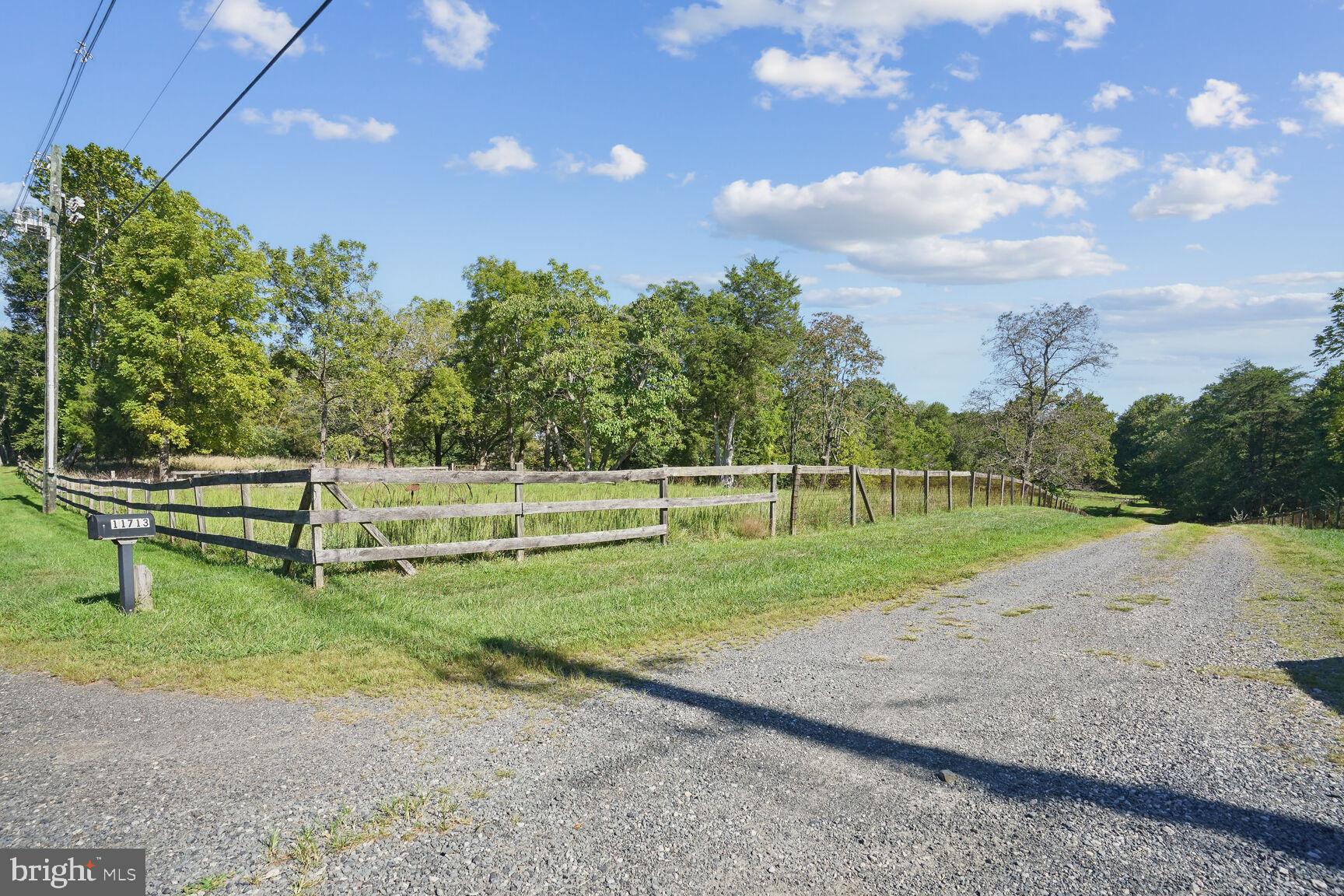 WALNUT ACRES - Residential