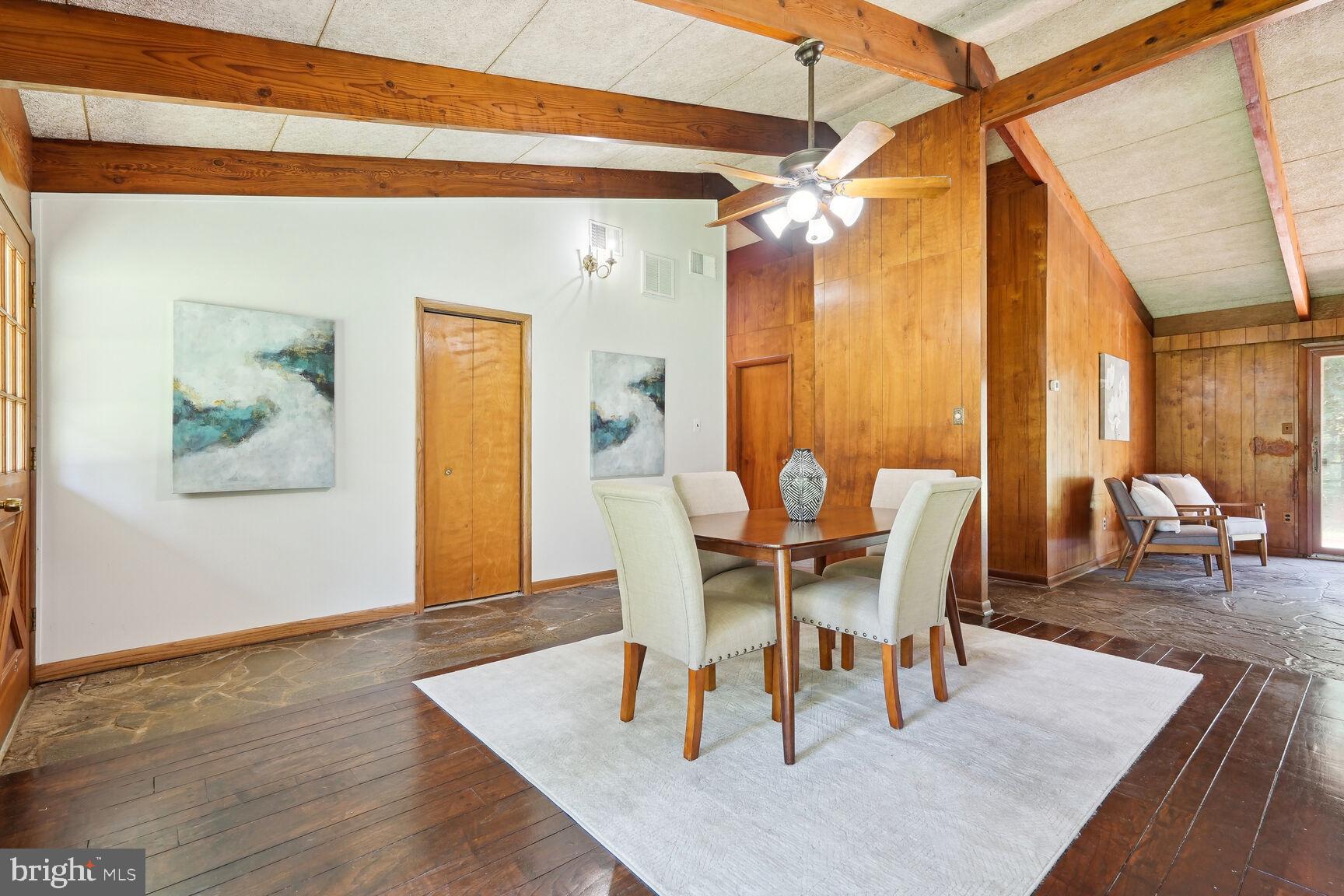 WALNUT ACRES - Residential