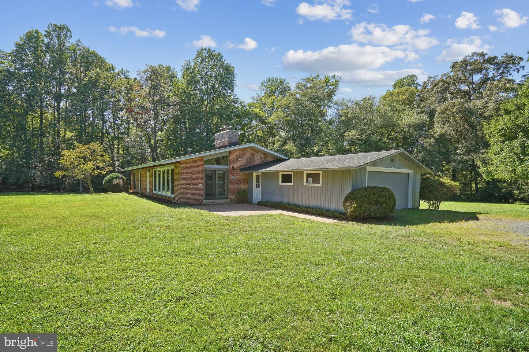 WALNUT ACRES - Residential