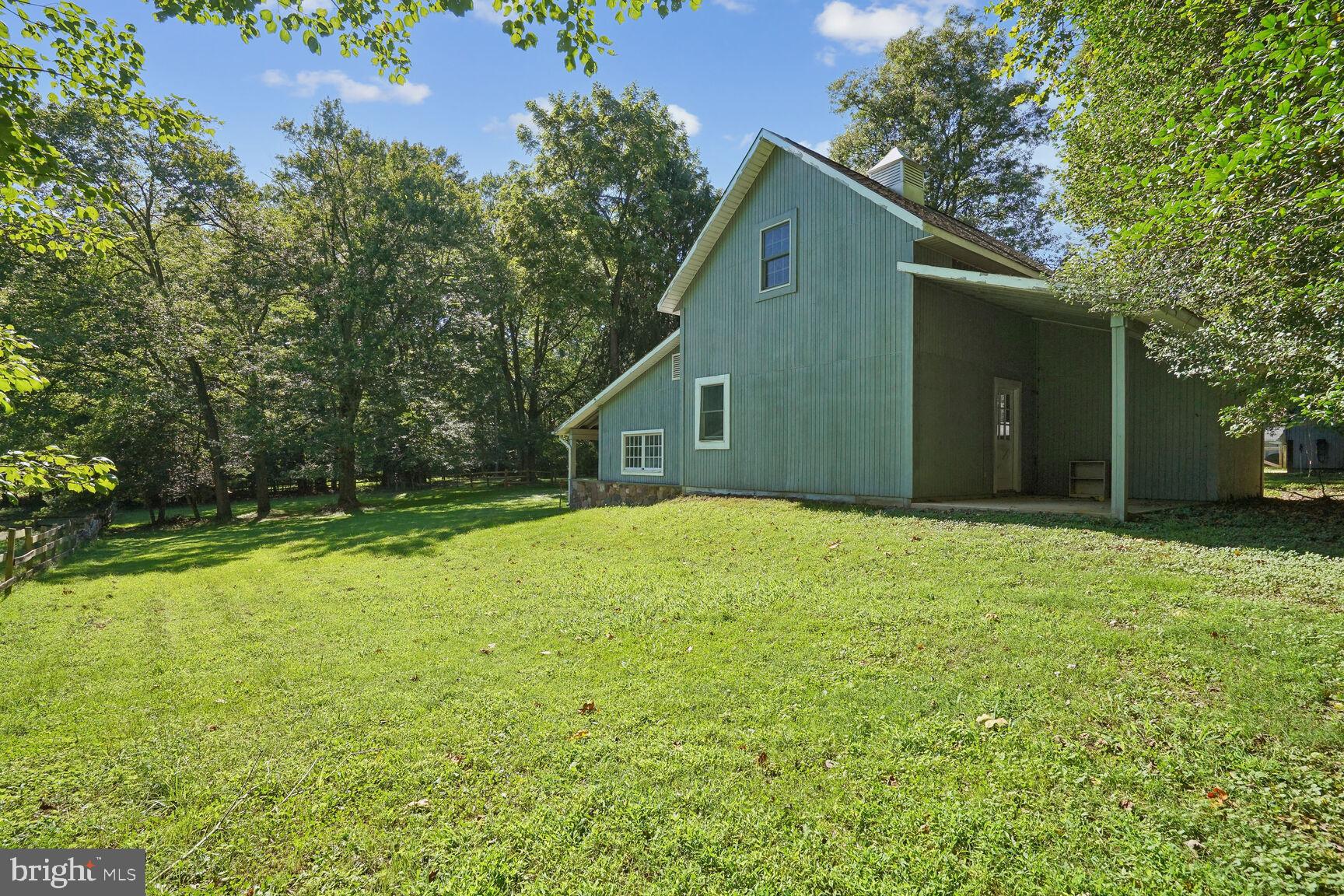 WALNUT ACRES - Residential