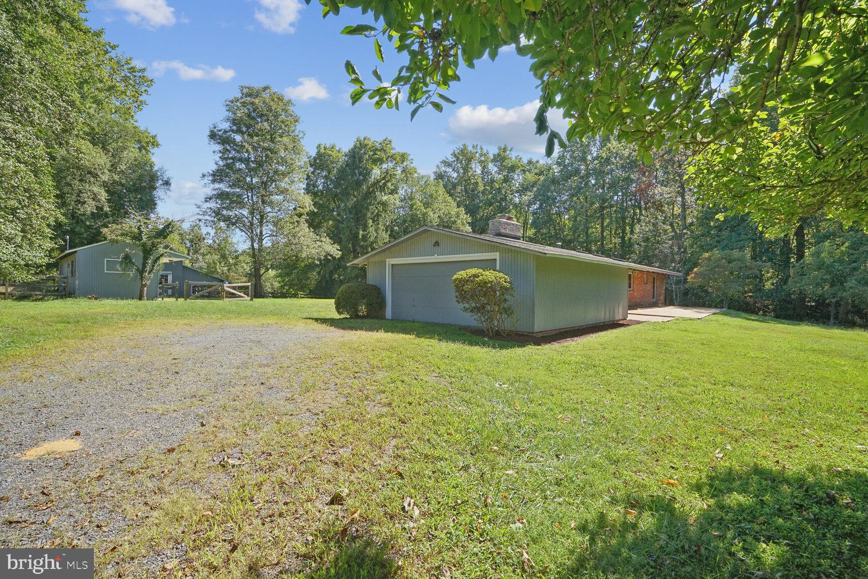 WALNUT ACRES - Residential