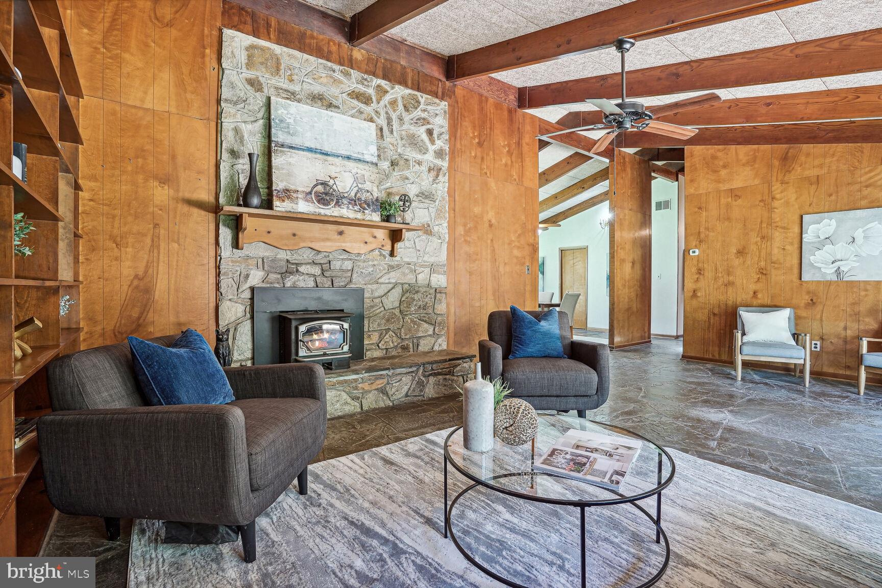 WALNUT ACRES - Residential