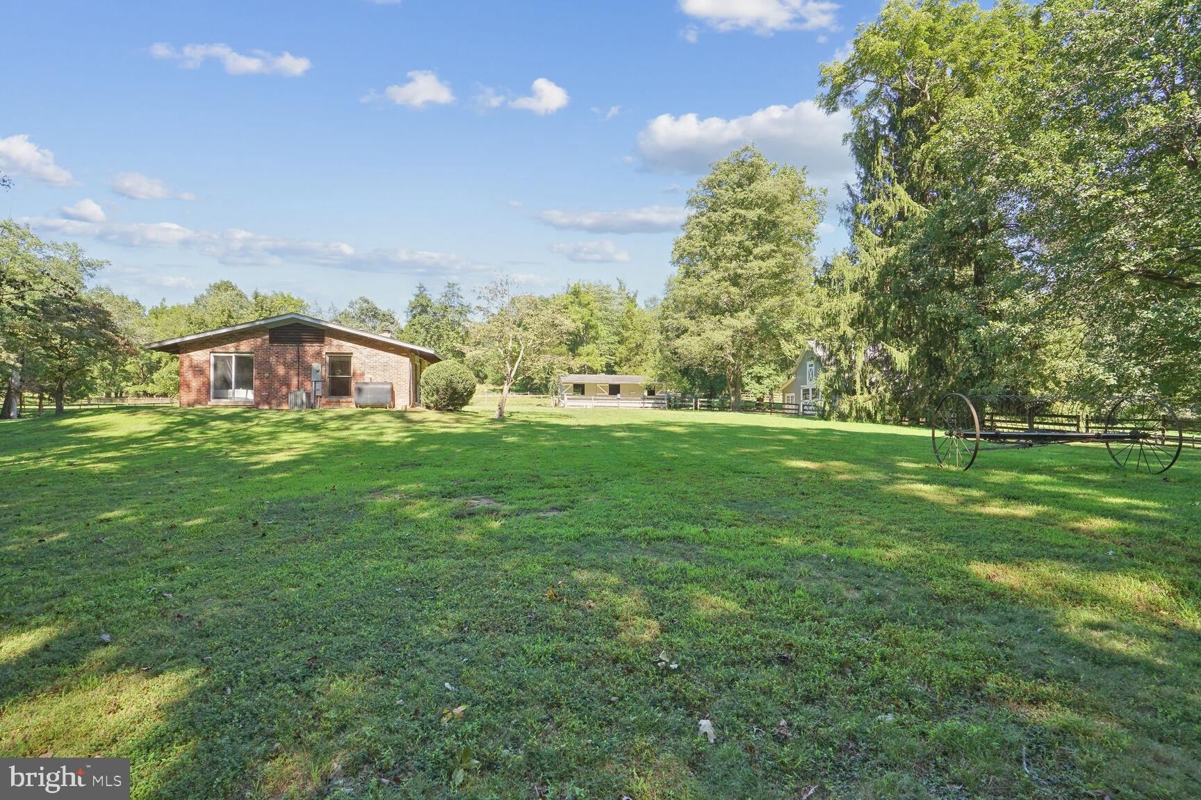 WALNUT ACRES - Residential