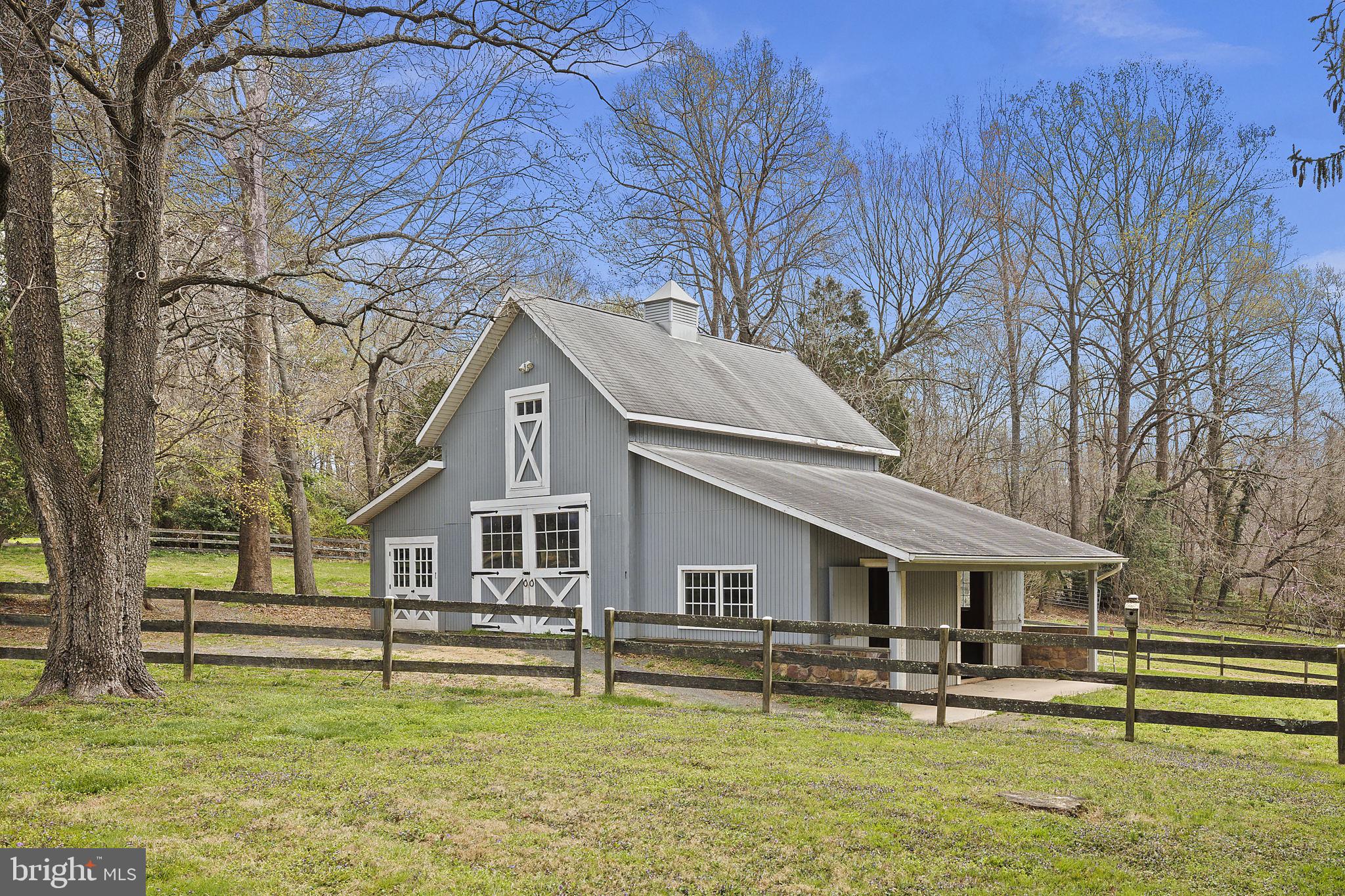 WALNUT ACRES - Residential