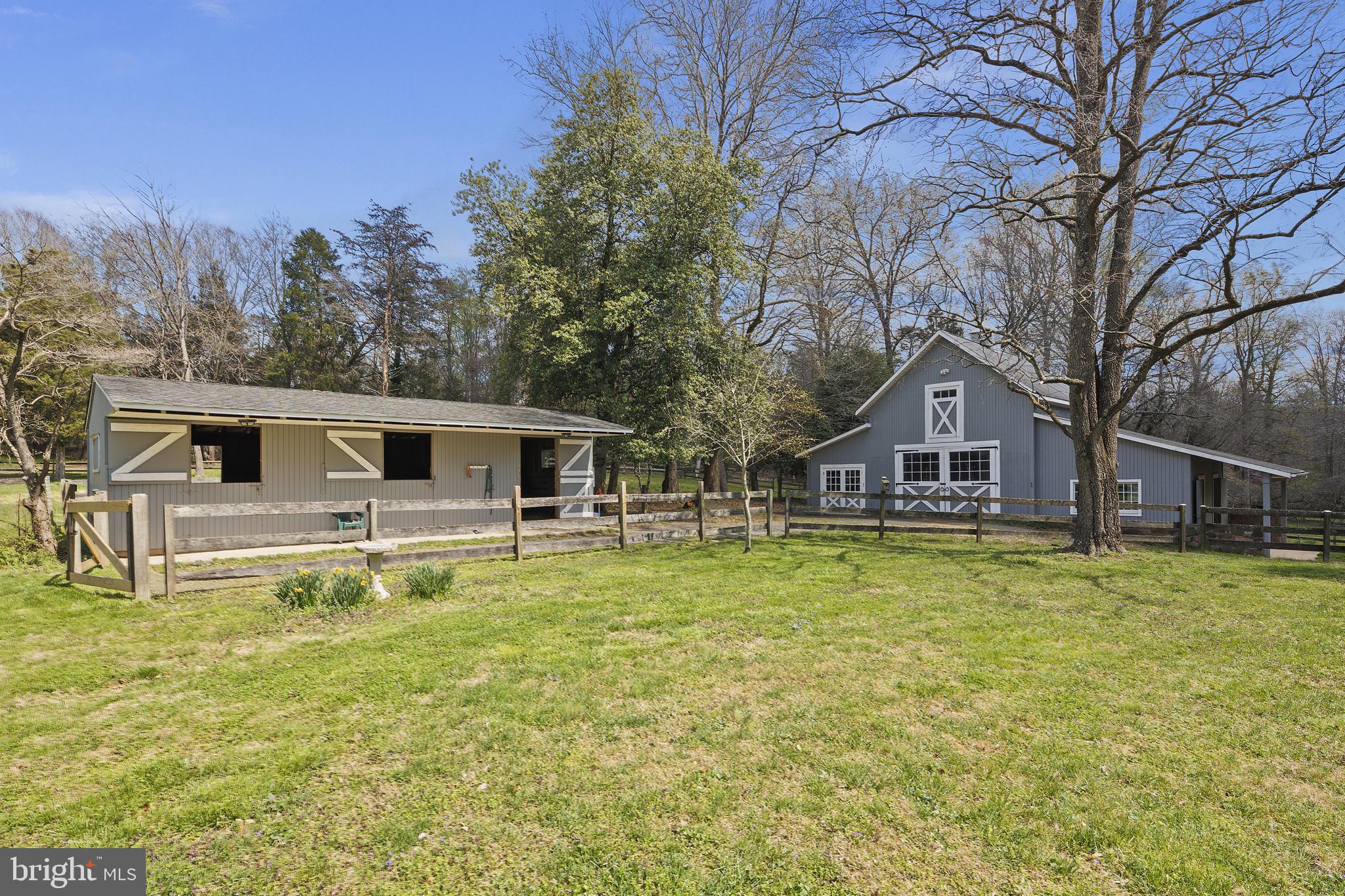 WALNUT ACRES - Residential