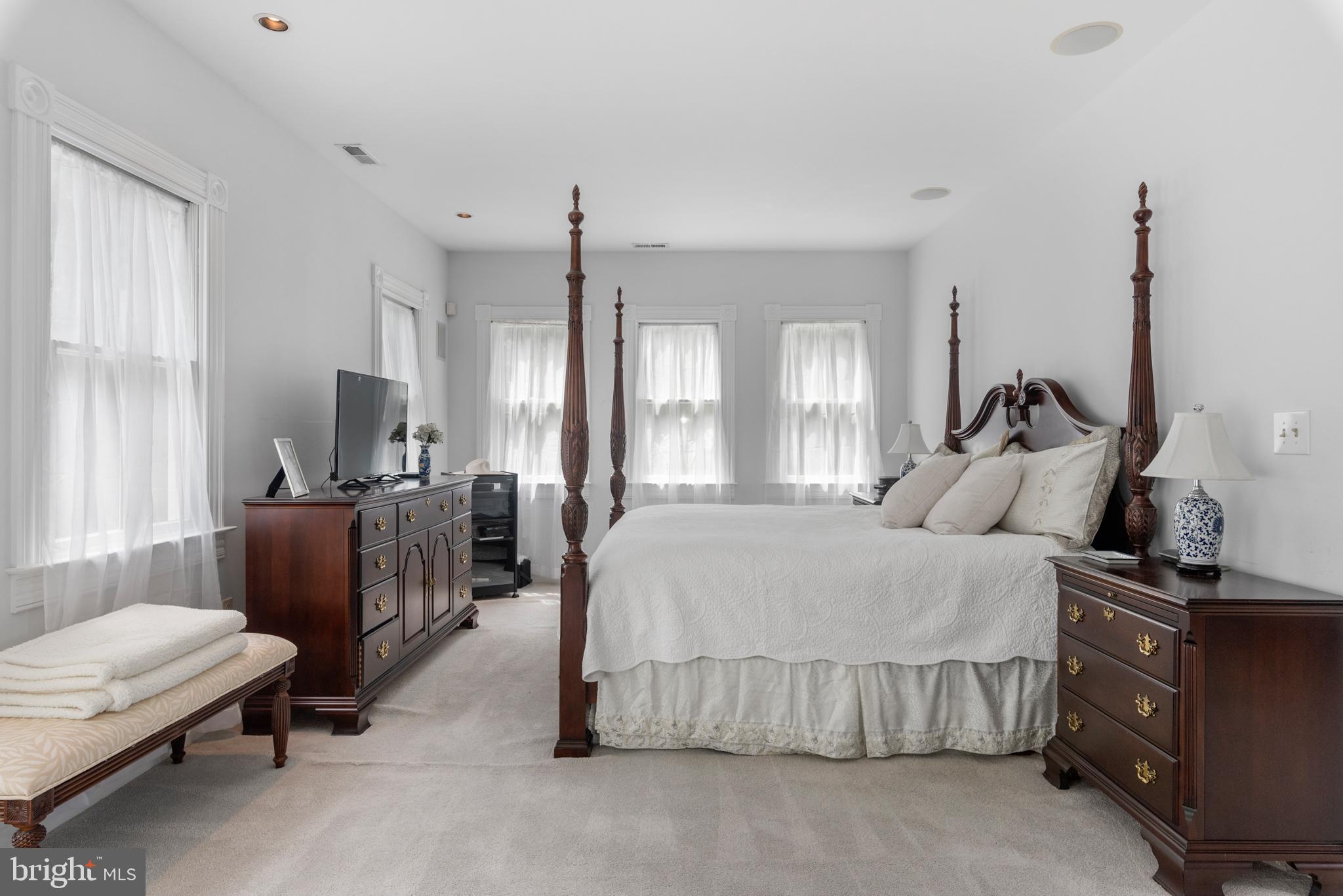 EASTPORT - Residential