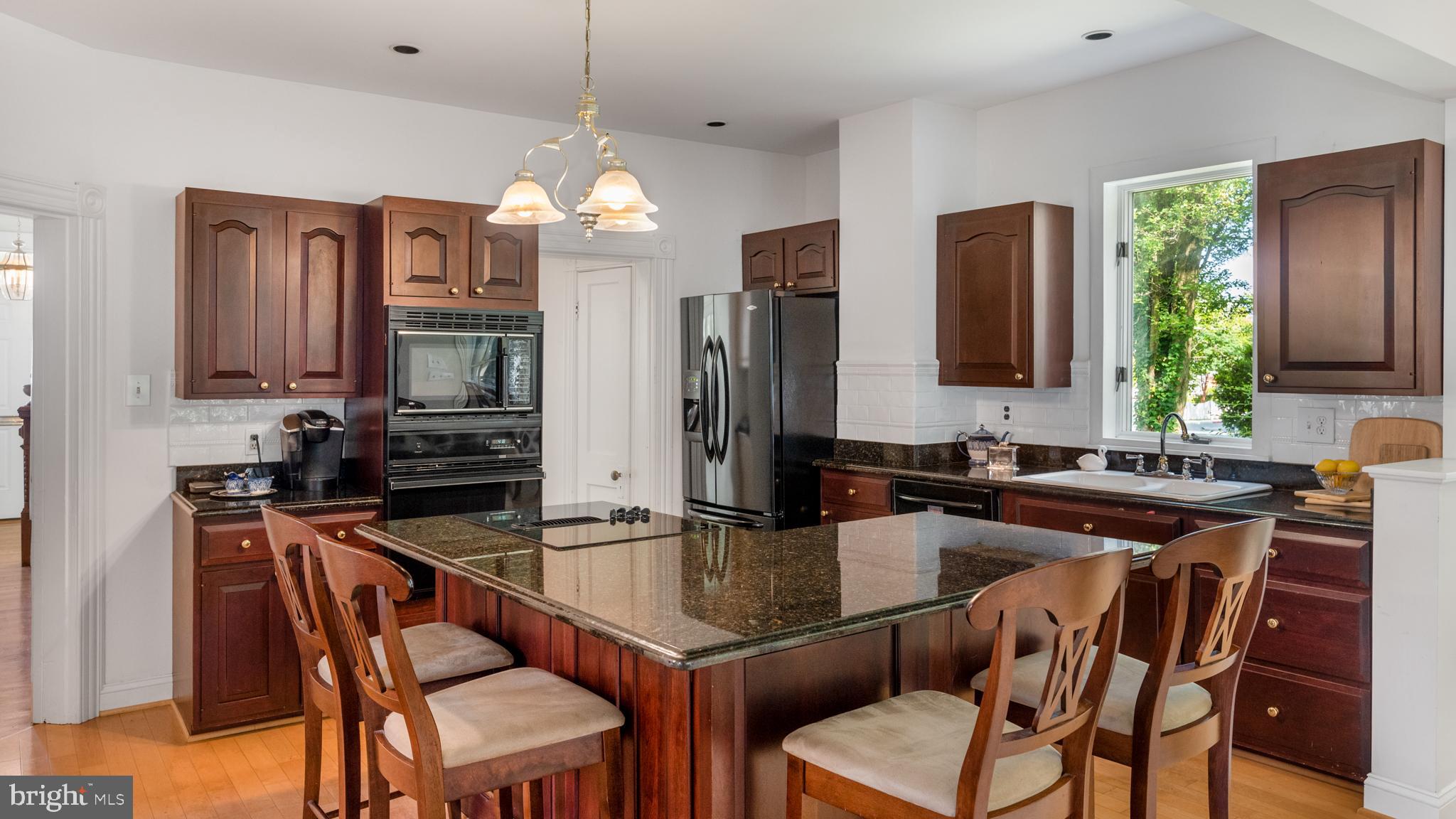 EASTPORT - Residential