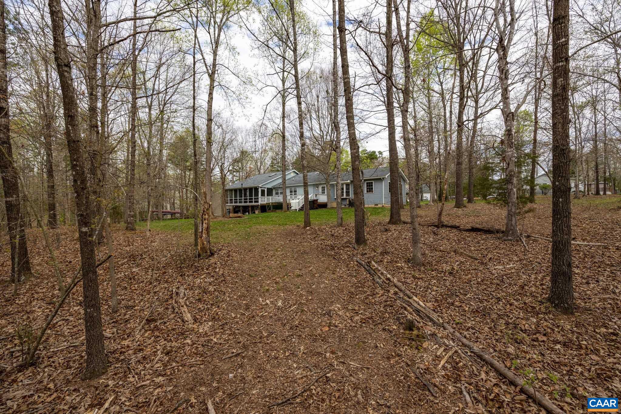 LAKE MONTICELLO - Residential