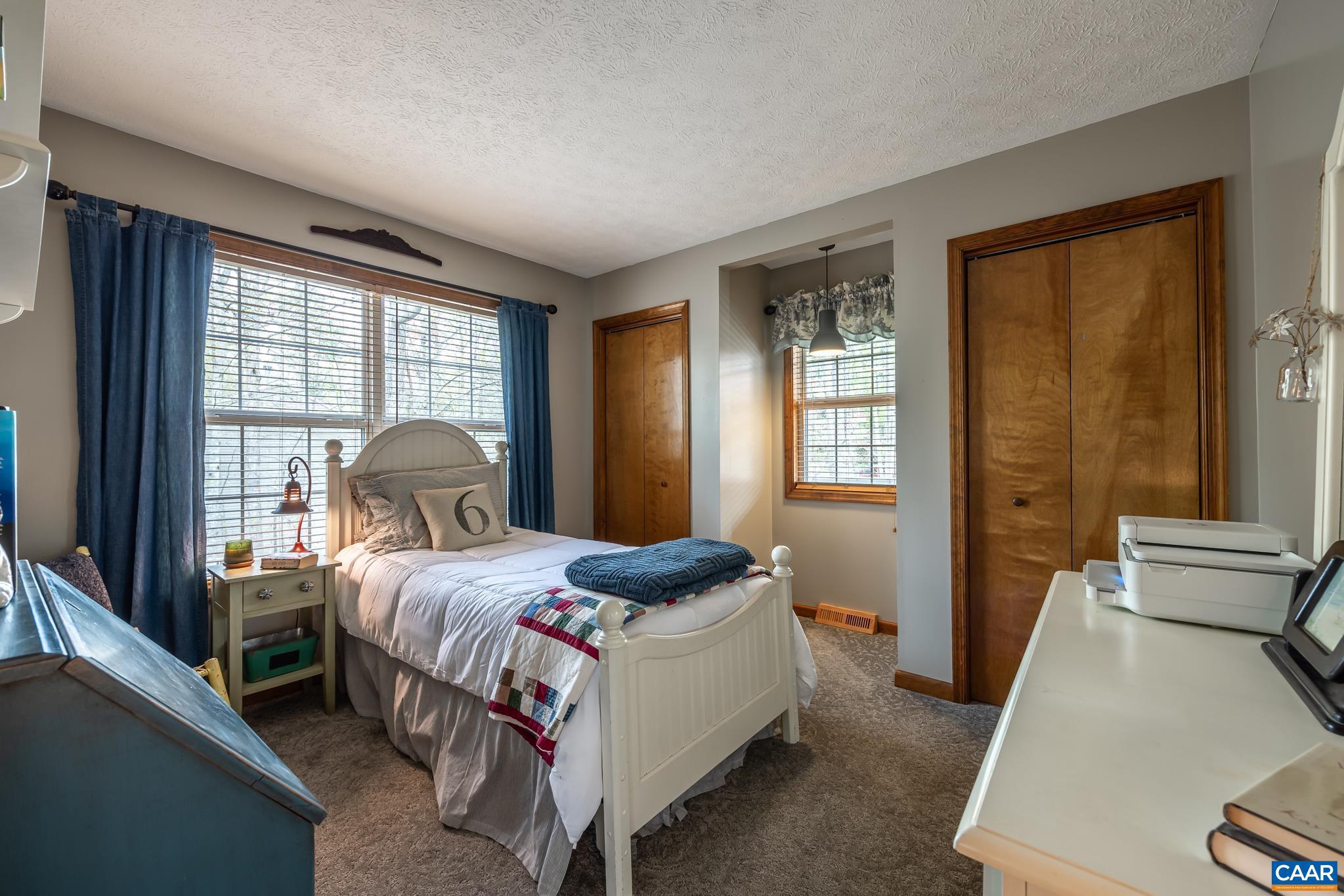 LAKE MONTICELLO - Residential