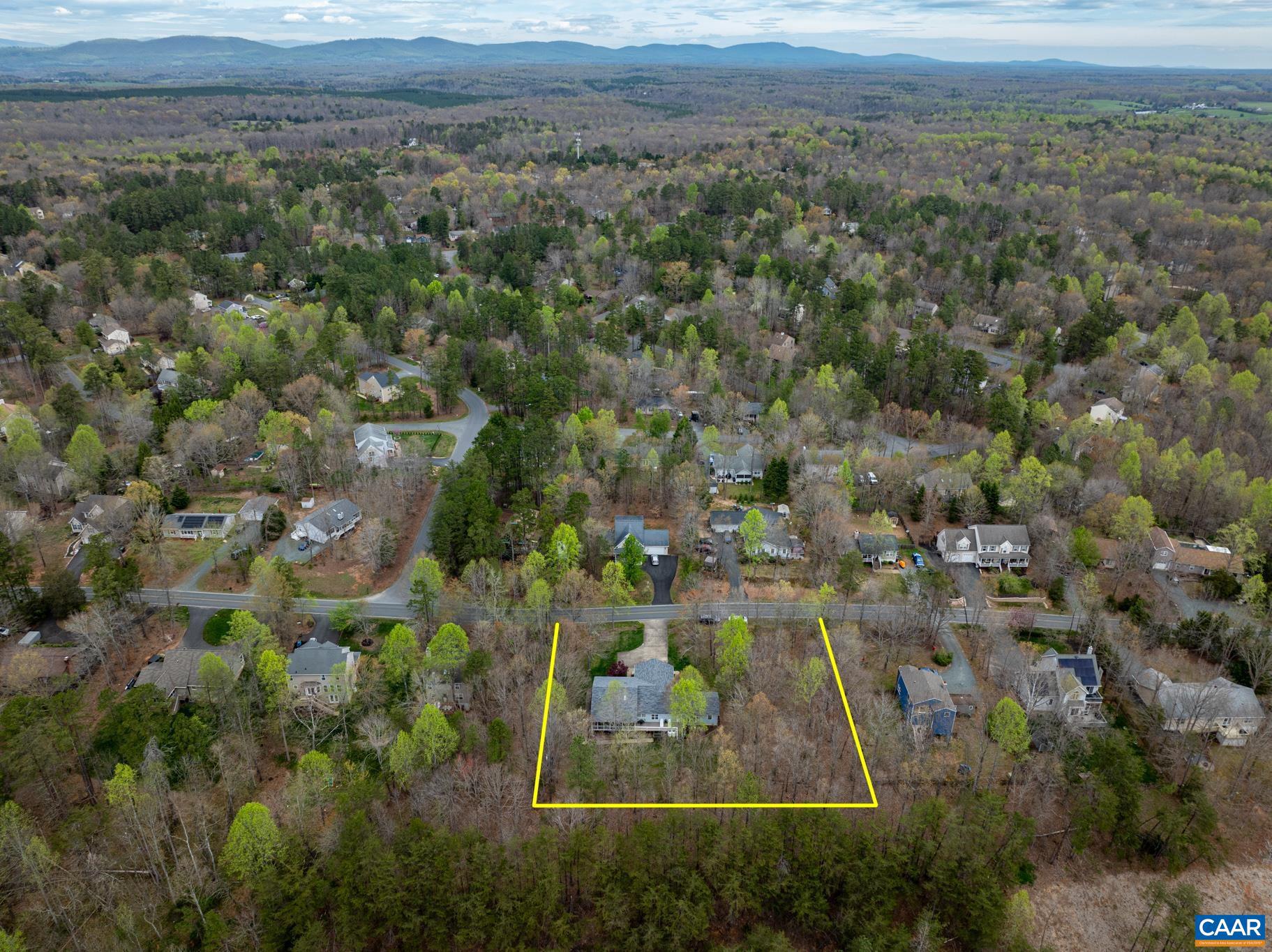 LAKE MONTICELLO - Residential