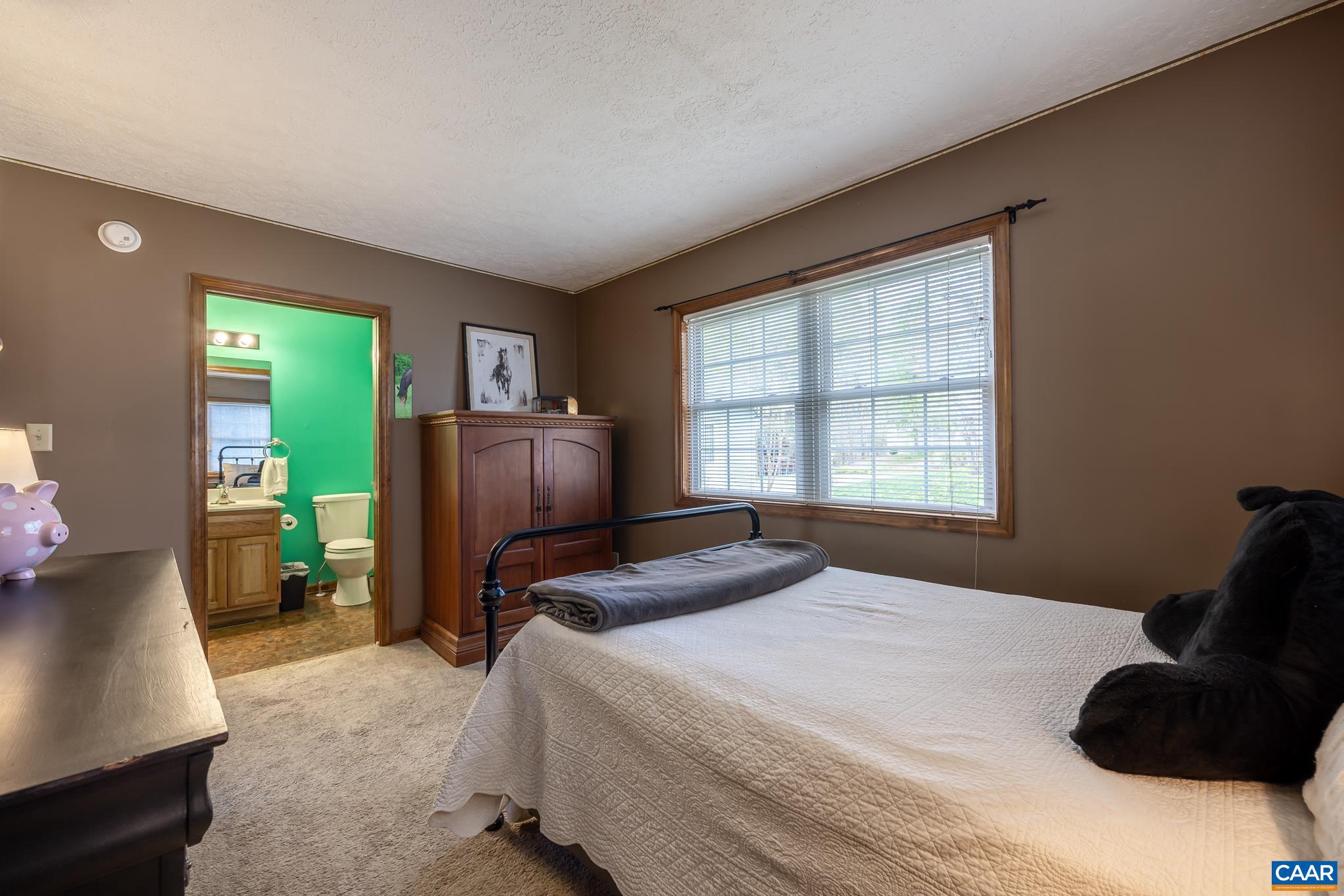 LAKE MONTICELLO - Residential