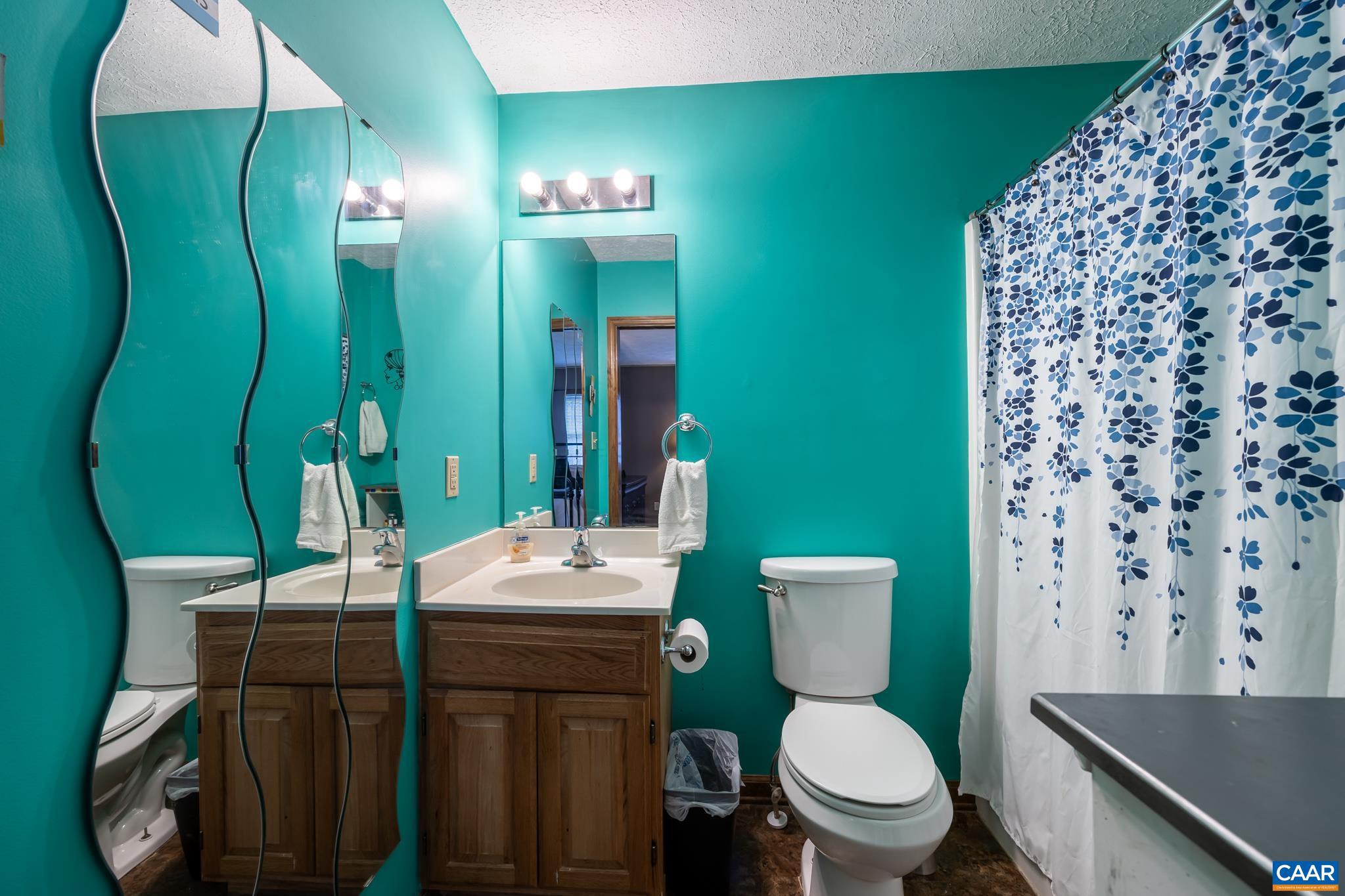 LAKE MONTICELLO - Residential