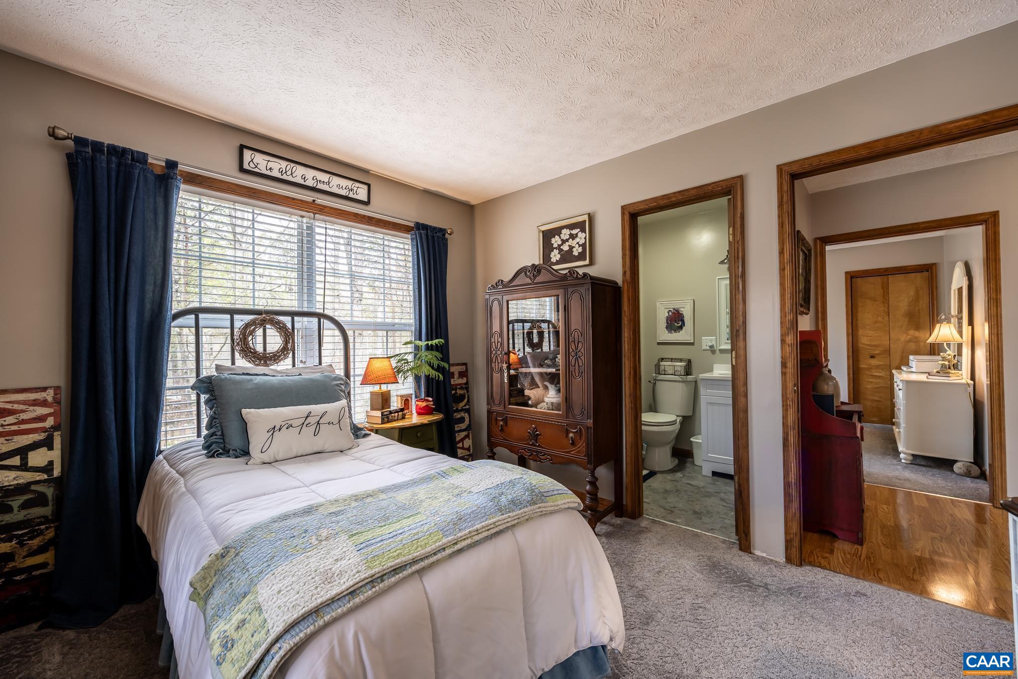 LAKE MONTICELLO - Residential