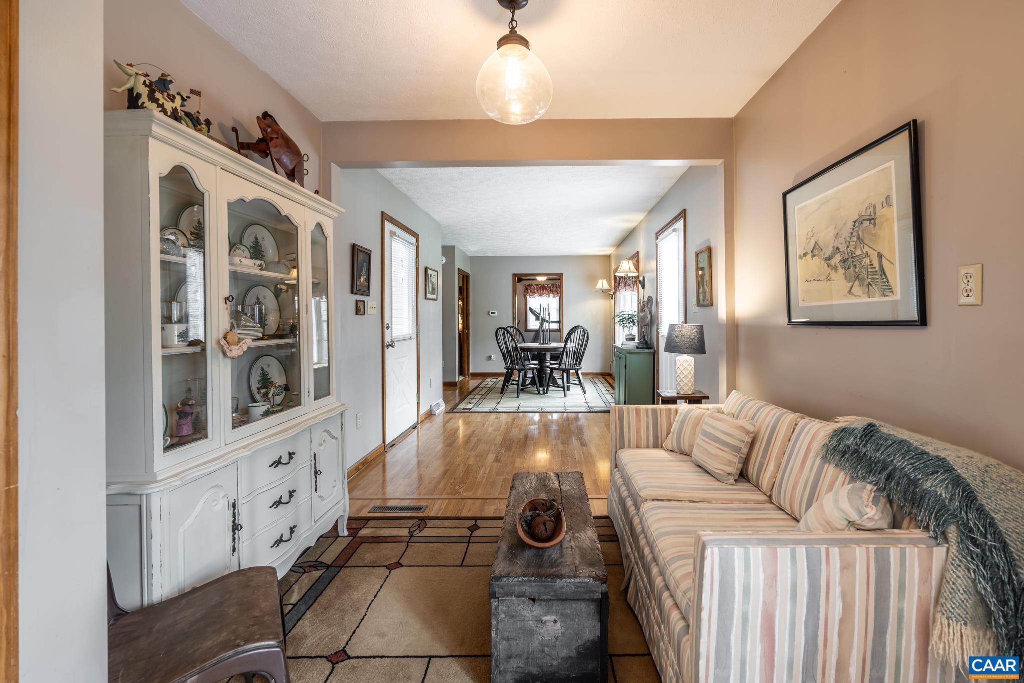 LAKE MONTICELLO - Residential